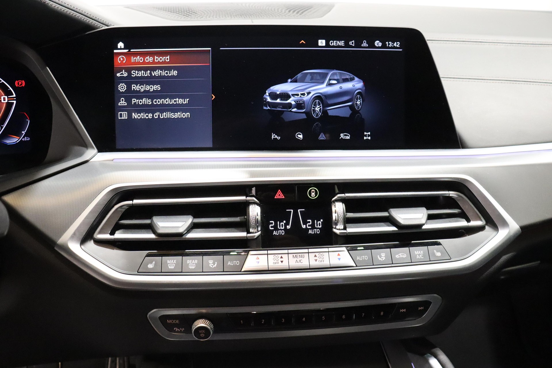 BMW X6 M50i-image-13