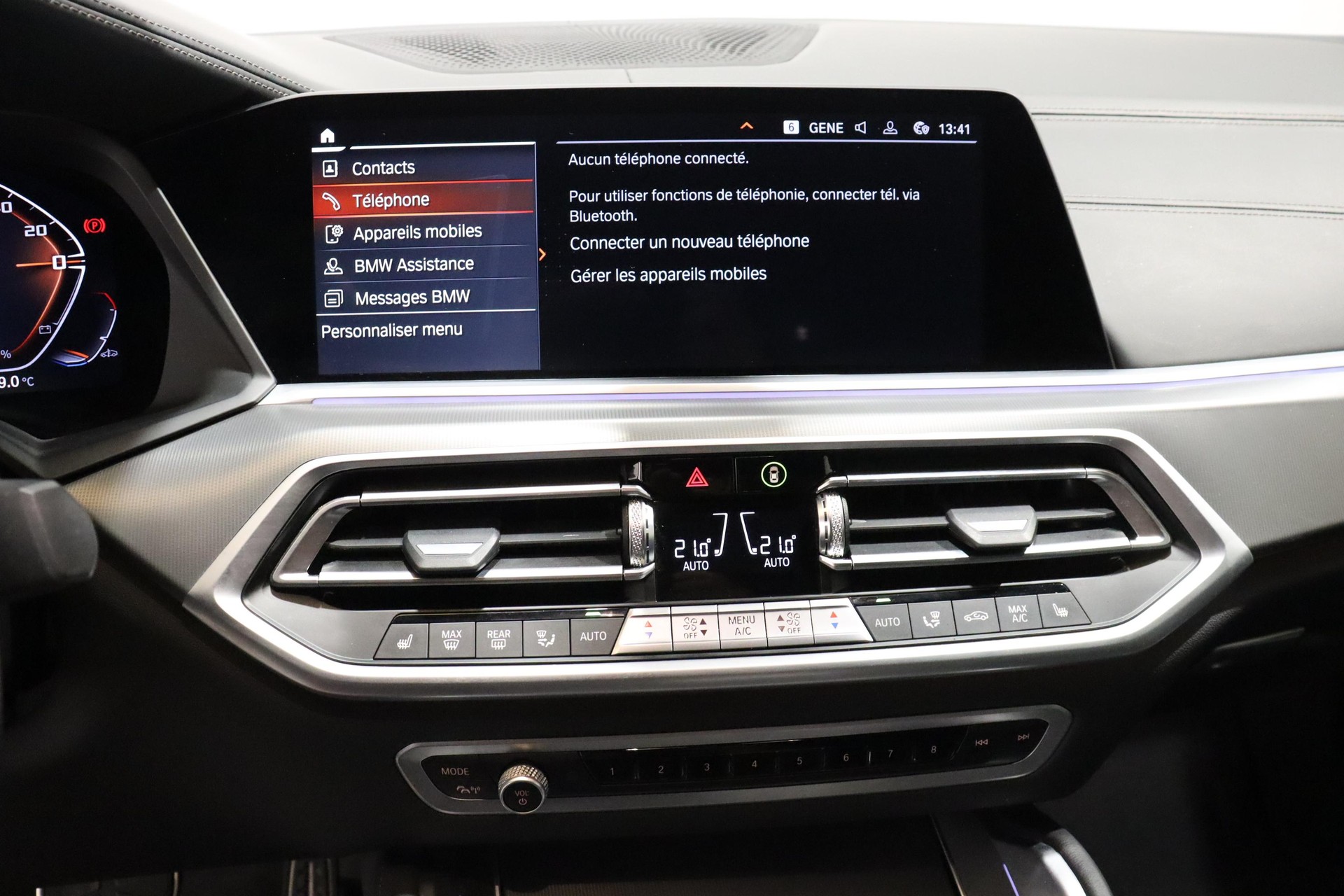 BMW X6 M50i-image-15