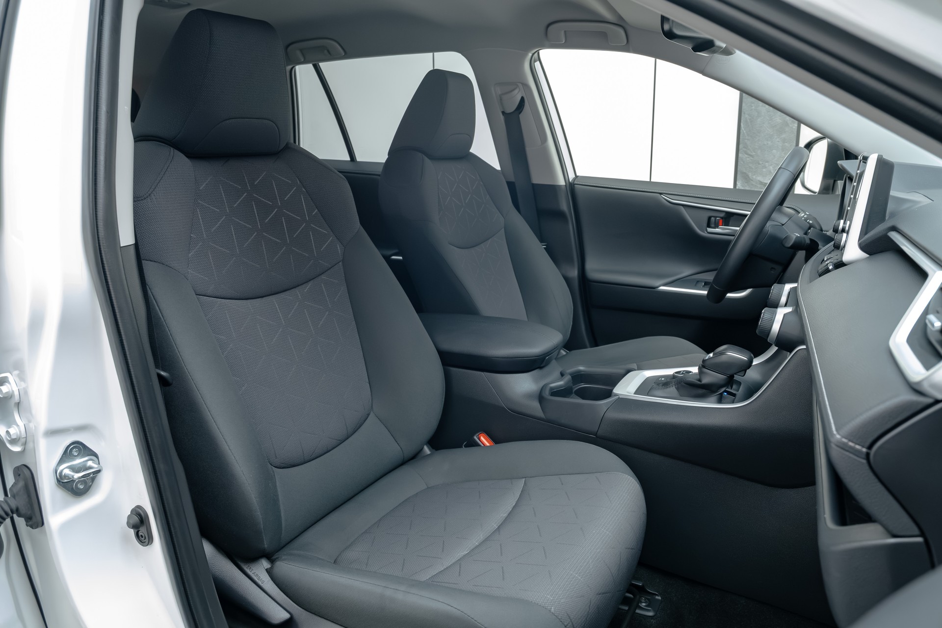 TOYOTA RAV-4 2.5 HSD Comfort e-CVT 4WD-image-8