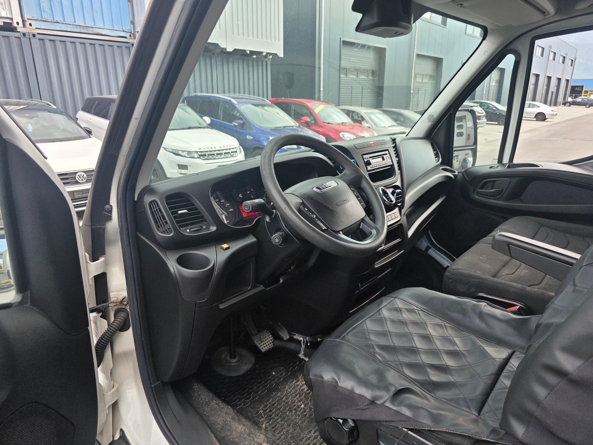 IVECO 35S13-image-5