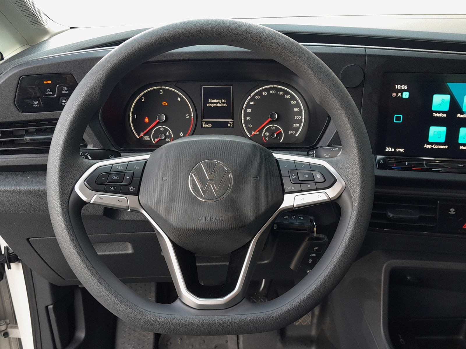 VW Caddy 2.0 TDI 4Motion-image-9