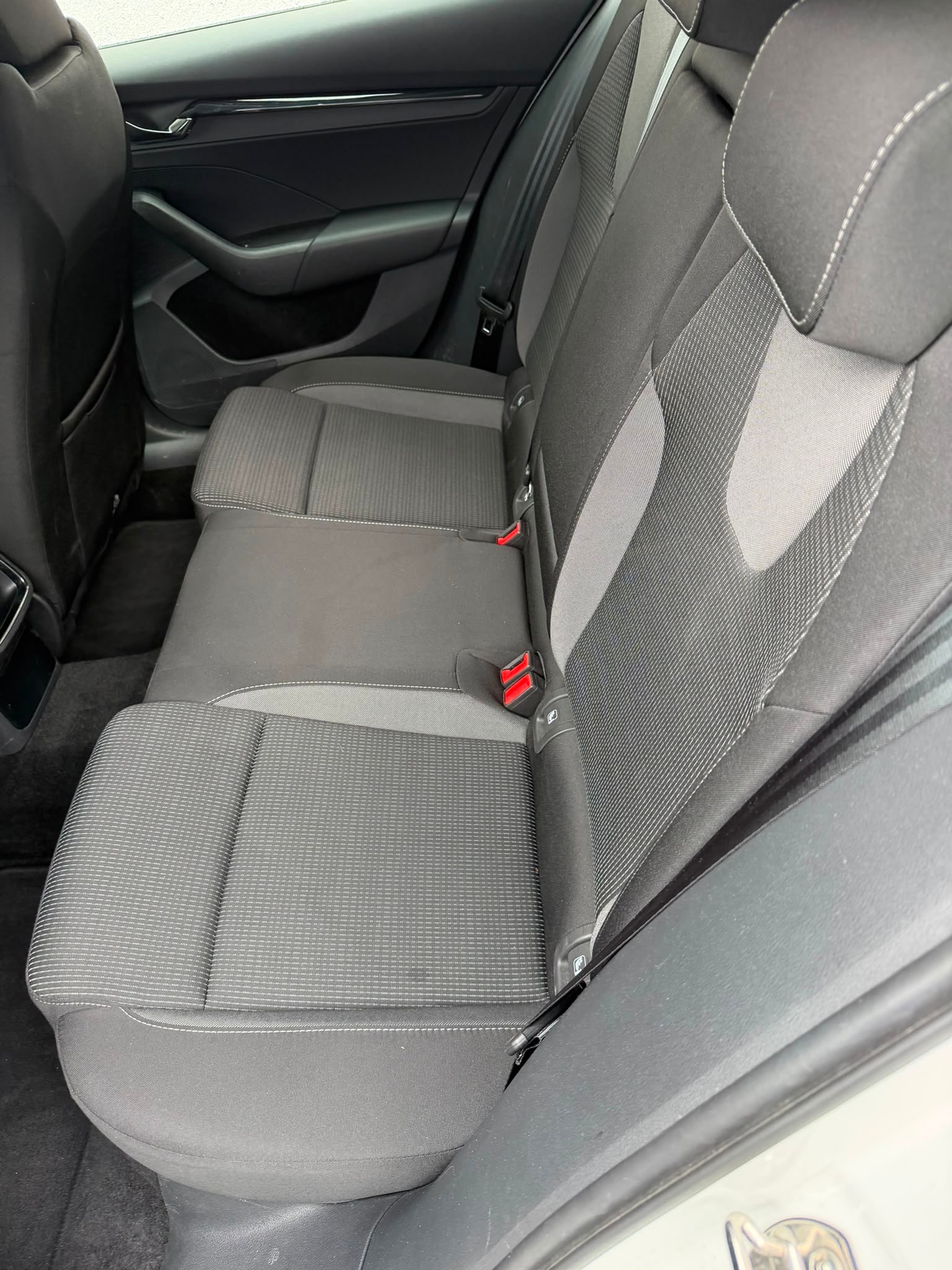 SKODA Octavia Combi 1.5 TSI mHEV DSG Ambition-image-5