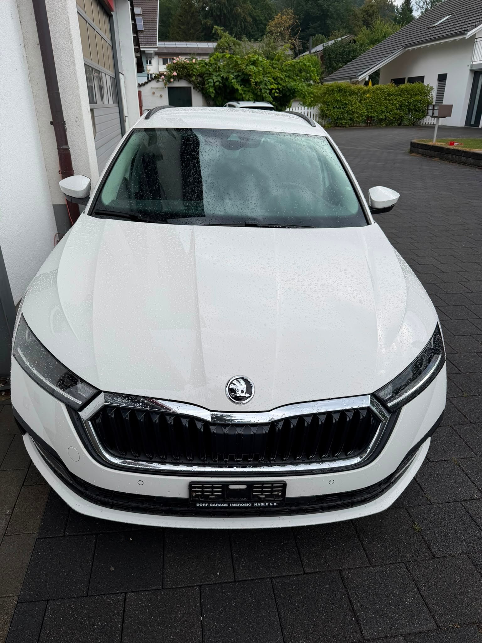 SKODA Octavia Combi 1.5 TSI mHEV DSG Ambition-image-0
