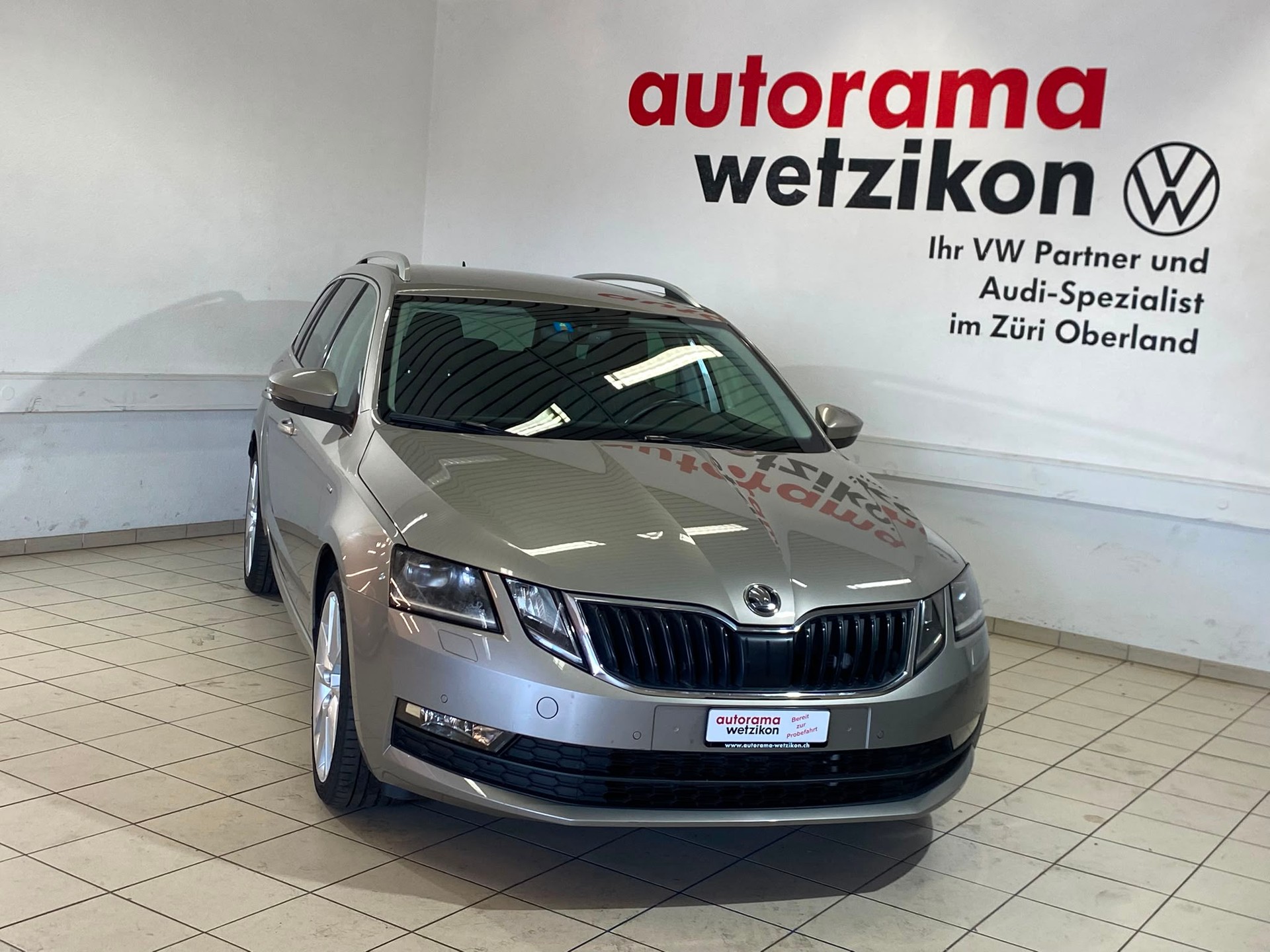 SKODA Octavia Combi 2.0 TDI Style 4x4 DSG-image-1