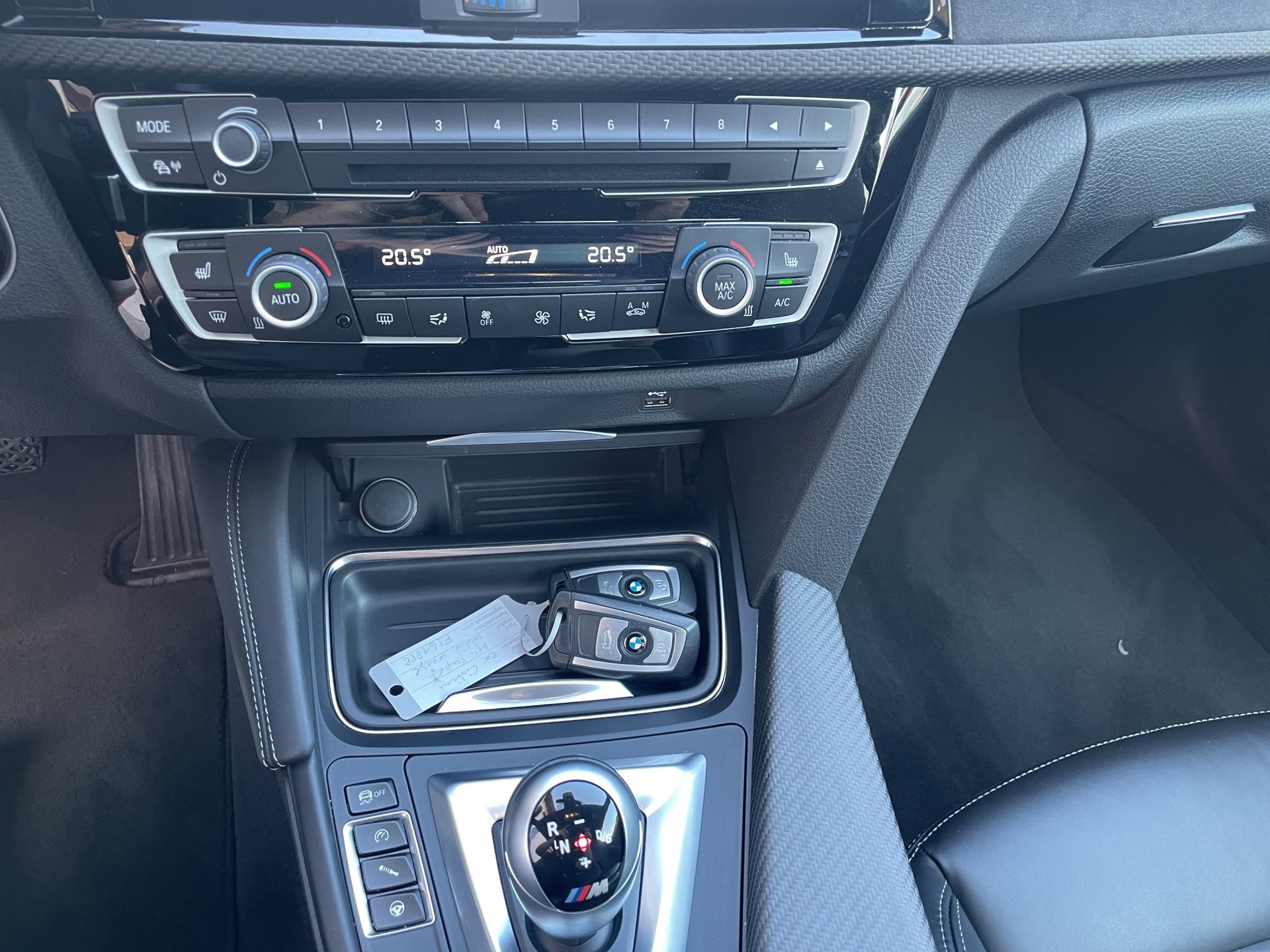BMW M4 Coupé Competition DKG-image-10