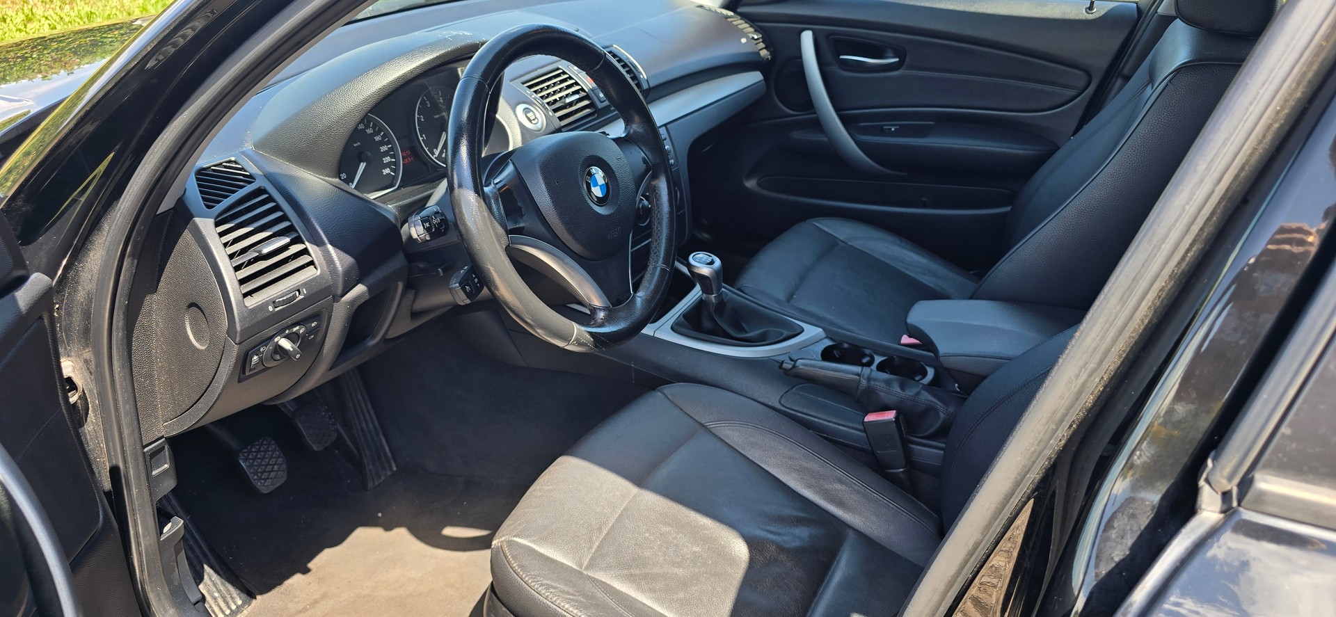 BMW 116i-image-8