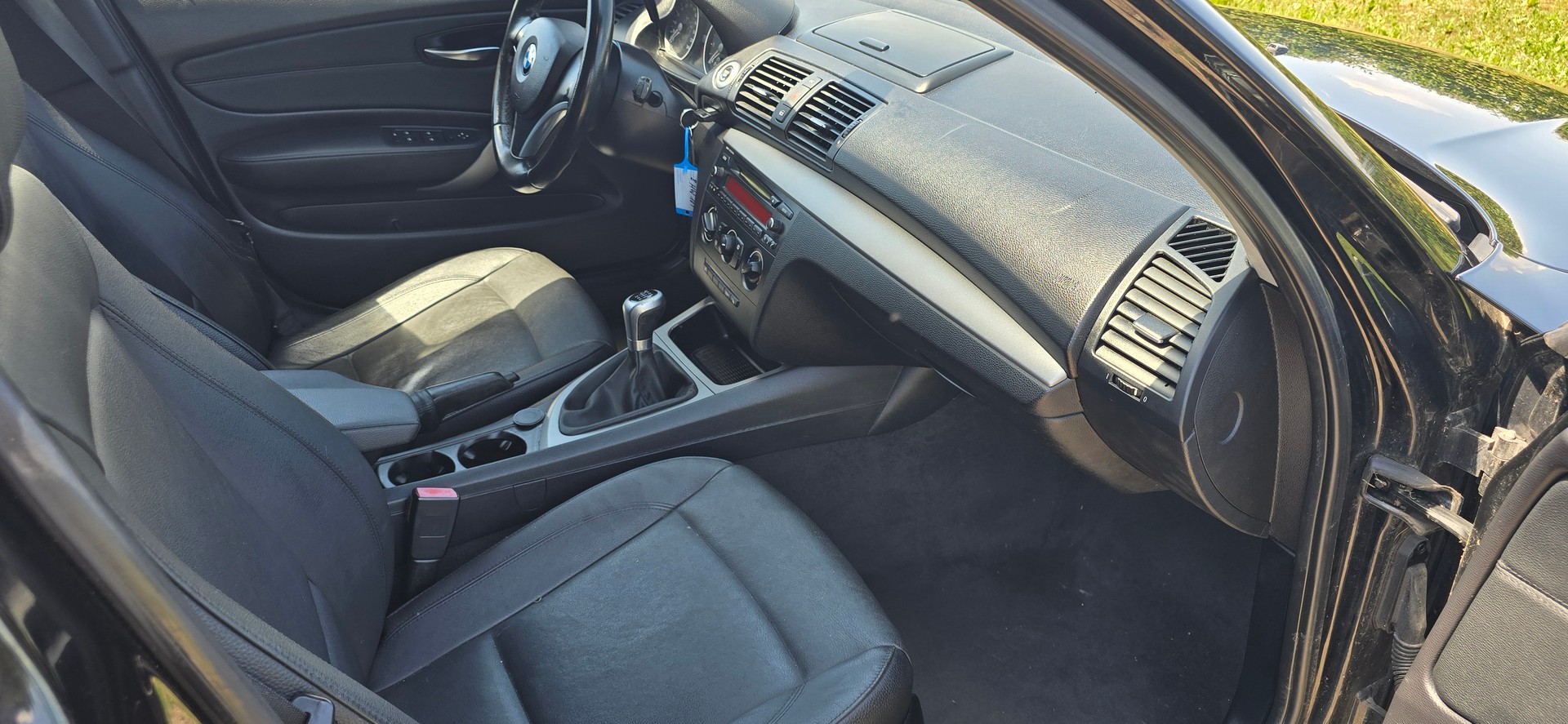 BMW 116i-image-10