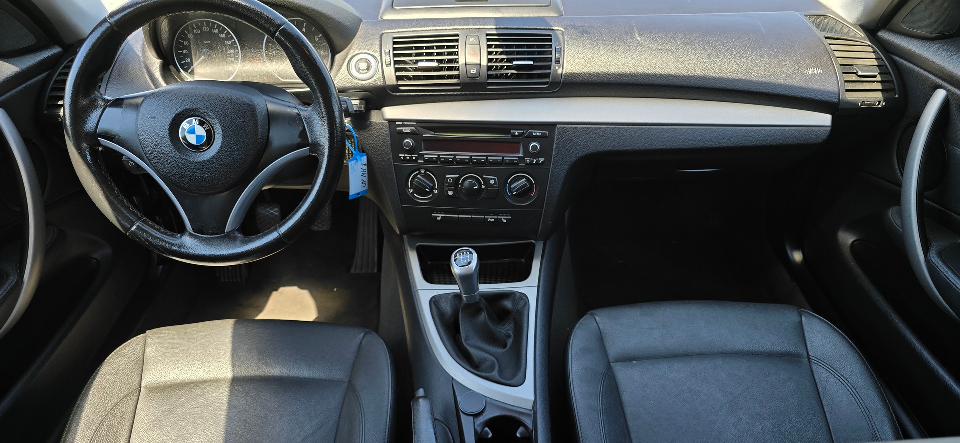 BMW 116i-image-13