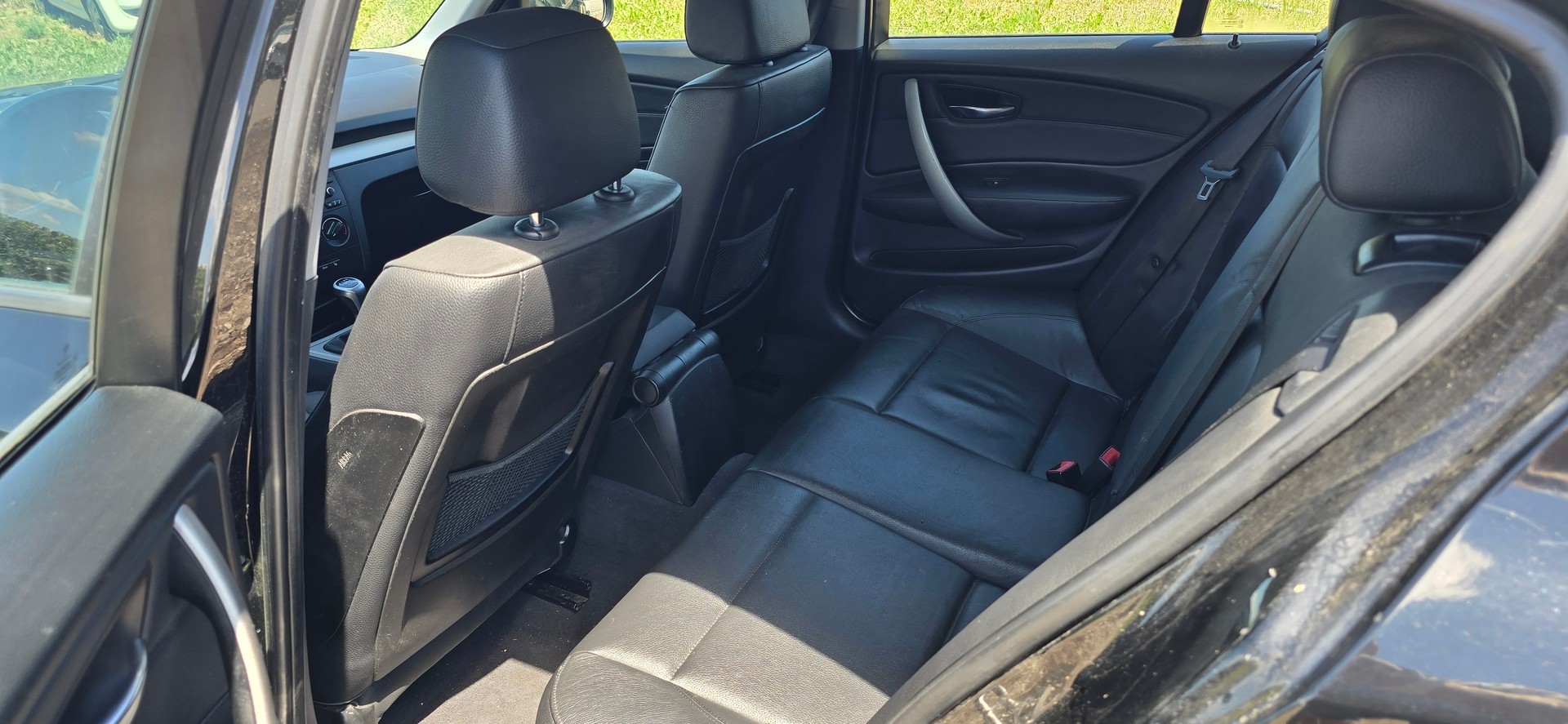 BMW 116i-image-9