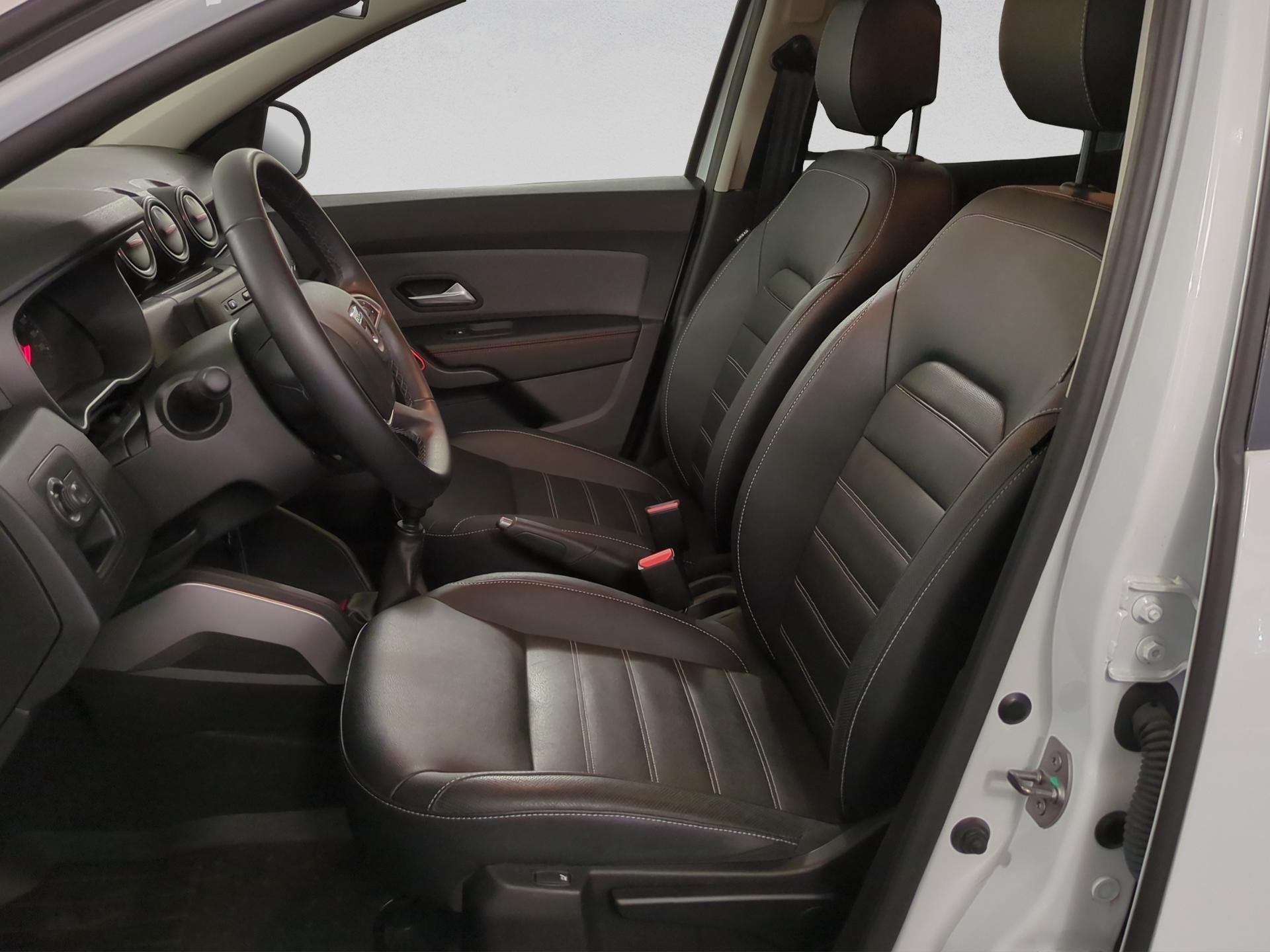 DACIA Duster TCe 130 Ultimate 4x4-image-8