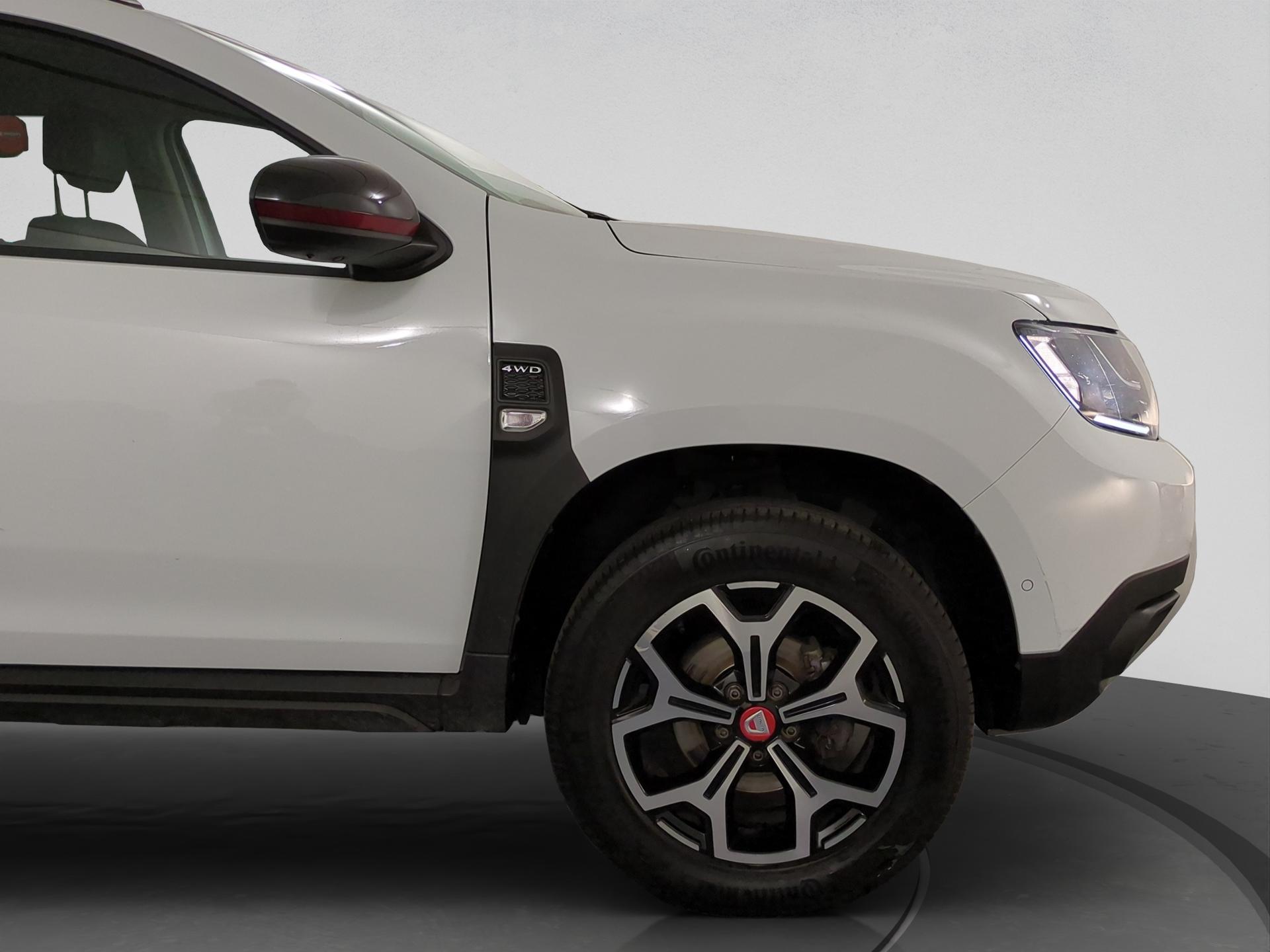 DACIA Duster TCe 130 Ultimate 4x4-image-17