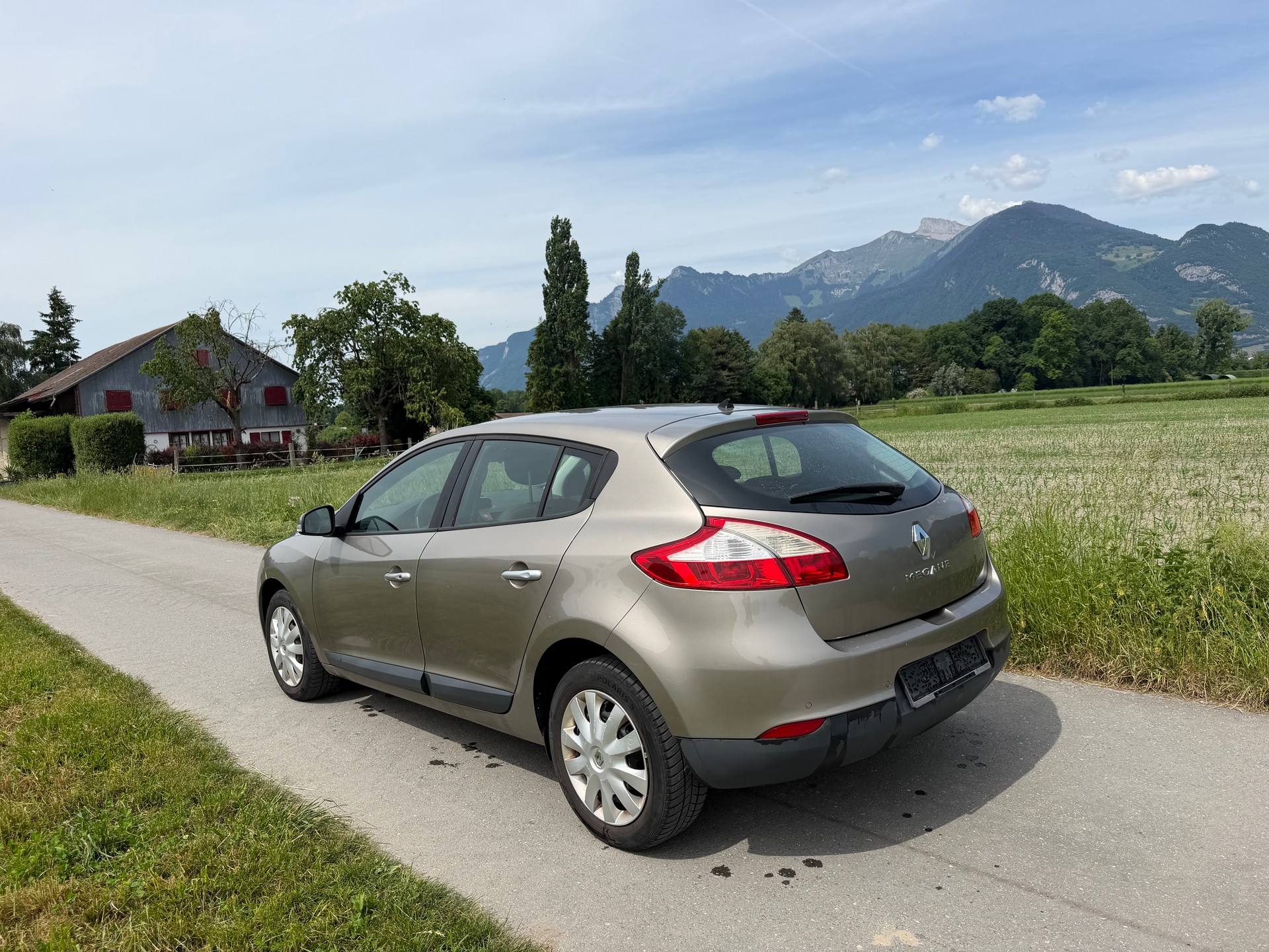 RENAULT Mégane 2.0 16V Expression CVT-image-4