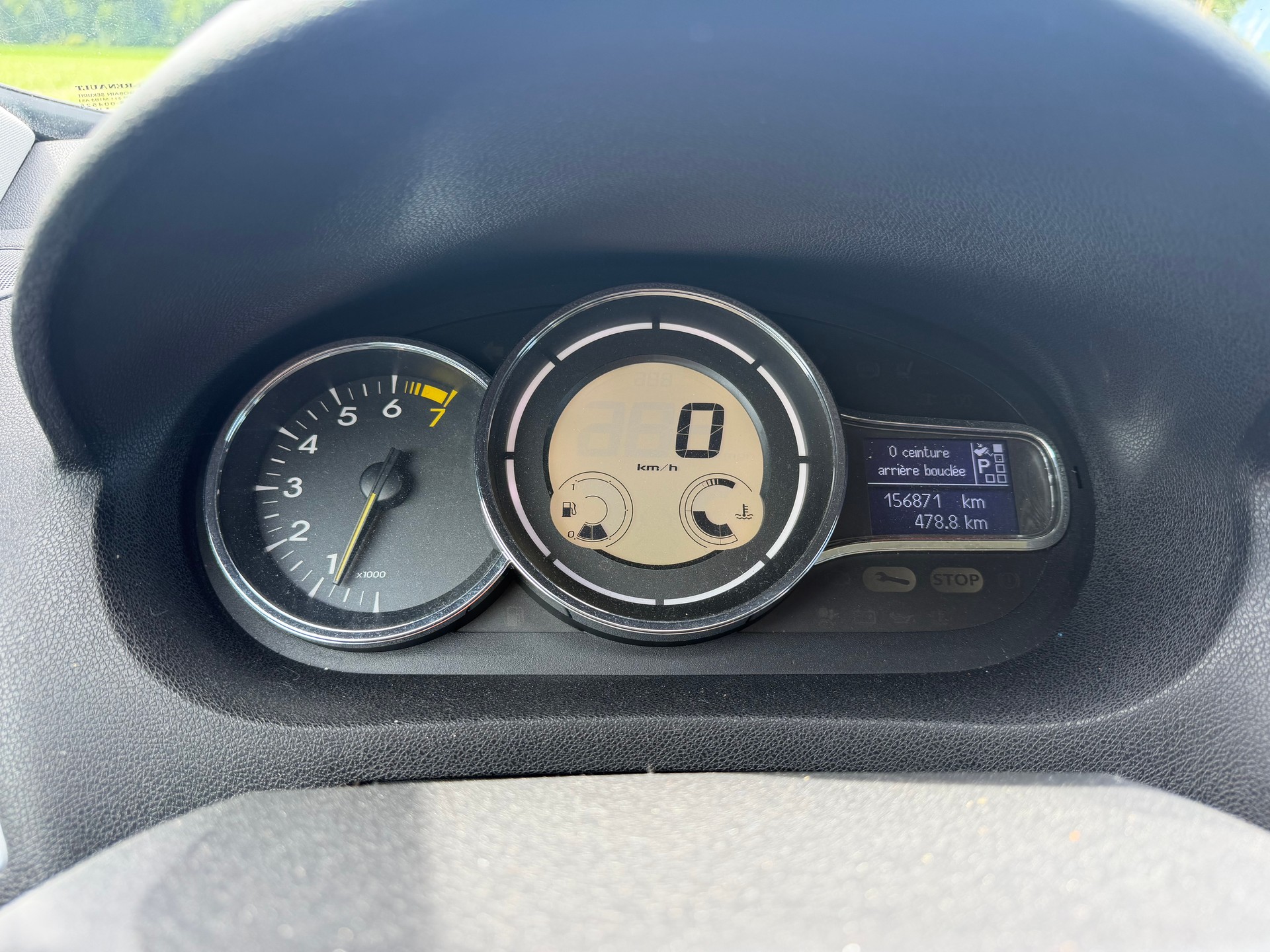 RENAULT Mégane 2.0 16V Expression CVT-image-9