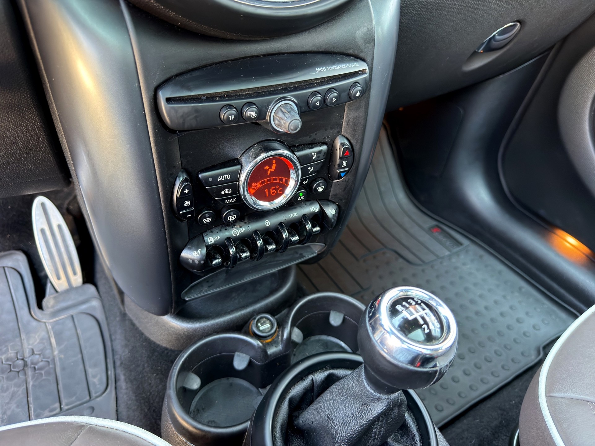 MINI Countryman Cooper S ALL4-image-22