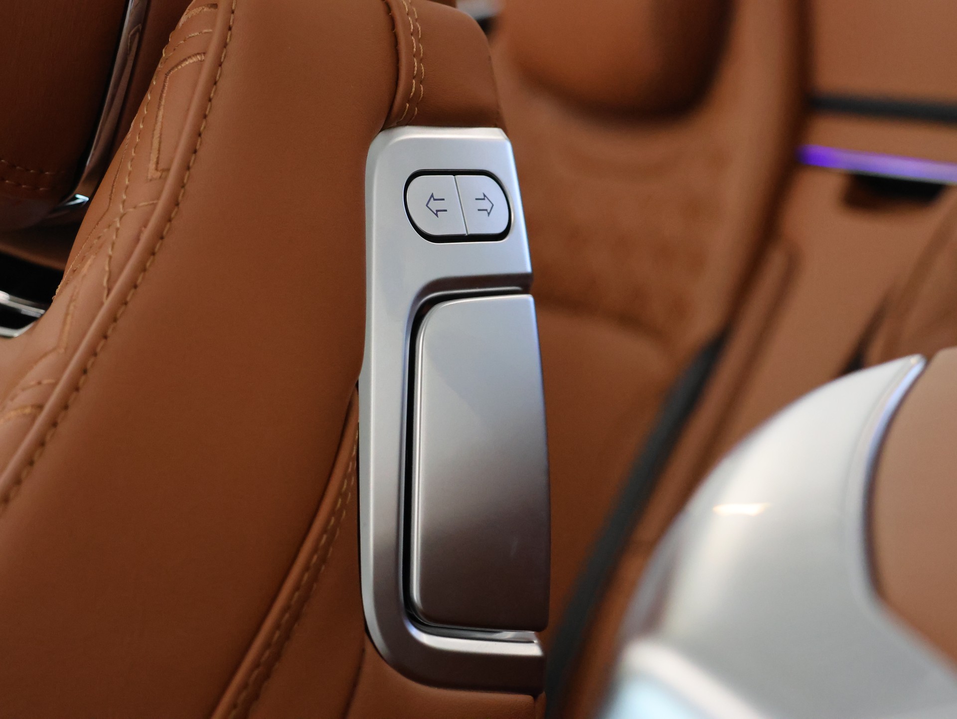 BENTLEY Bentley Continental GTC 6.0 W12 Speed *Rotating Displey* *360 Kamera* *Naim Soundystem*-image-36