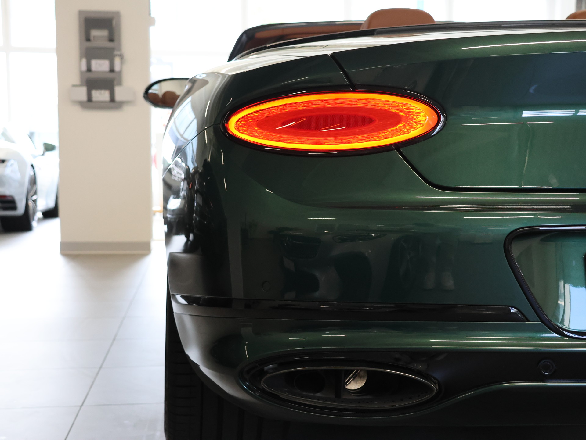 BENTLEY Bentley Continental GTC 6.0 W12 Speed *Rotating Displey* *360 Kamera* *Naim Soundystem*-image-11