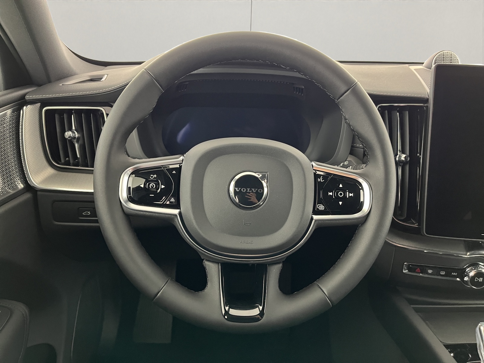 VOLVO XC60 2.0 T8 TE Black Edition eAWD-image-10