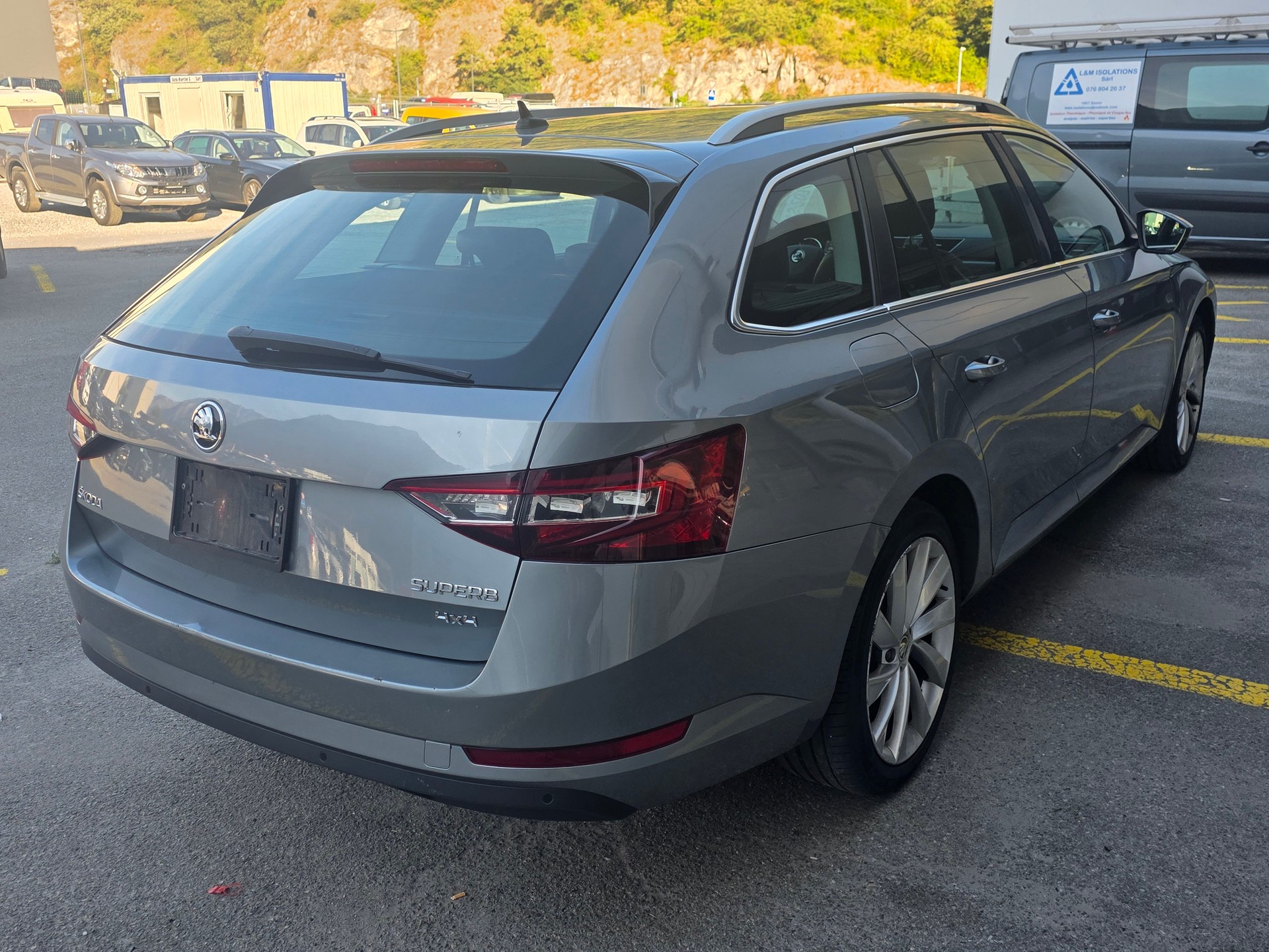 SKODA Superb Combi 2.0 TDi Style 4x4 DSG-image-3