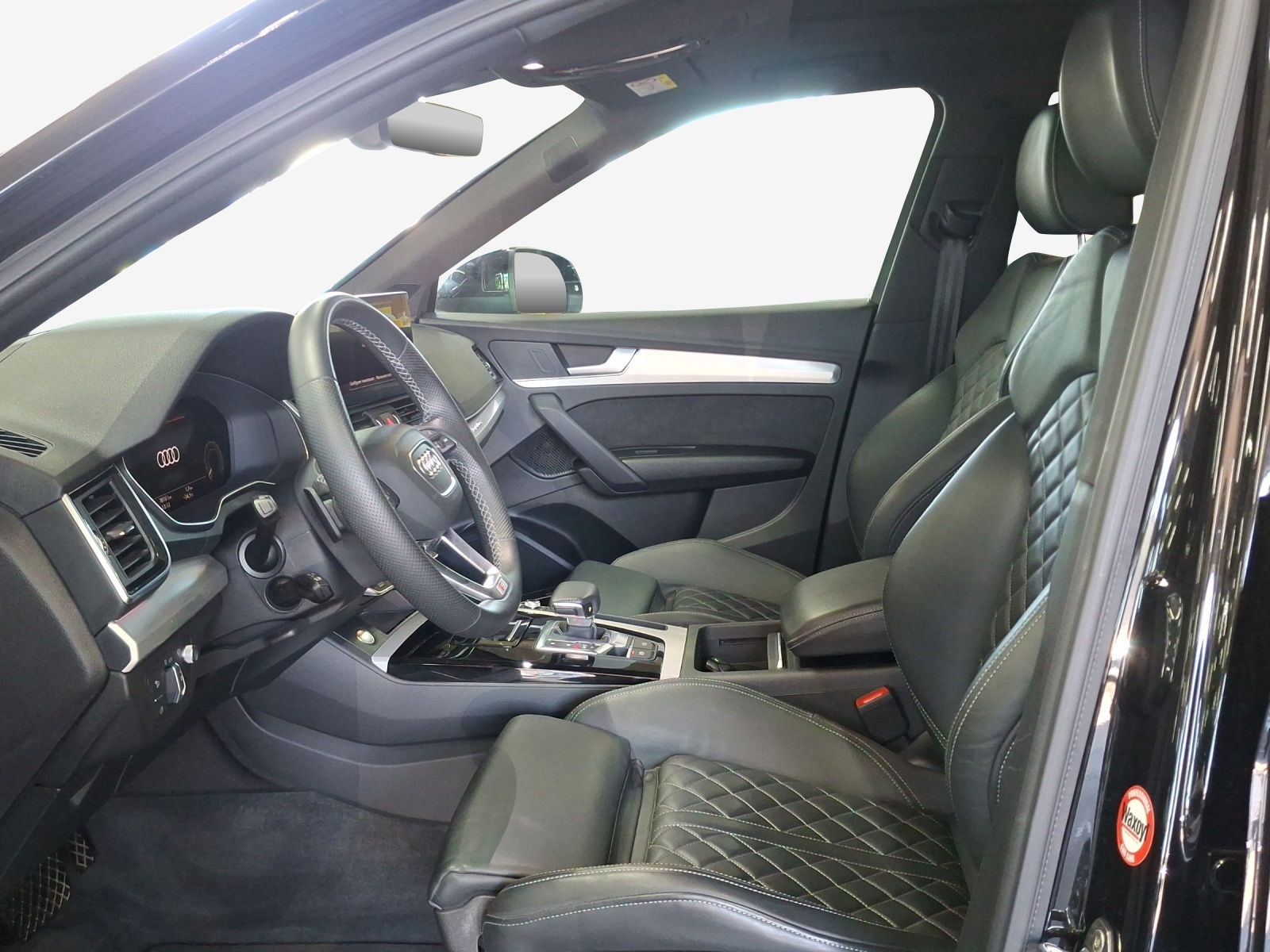 AUDI Q5 Sportback 50 TFSI e PHEV S line quattro S-tronic-image-7