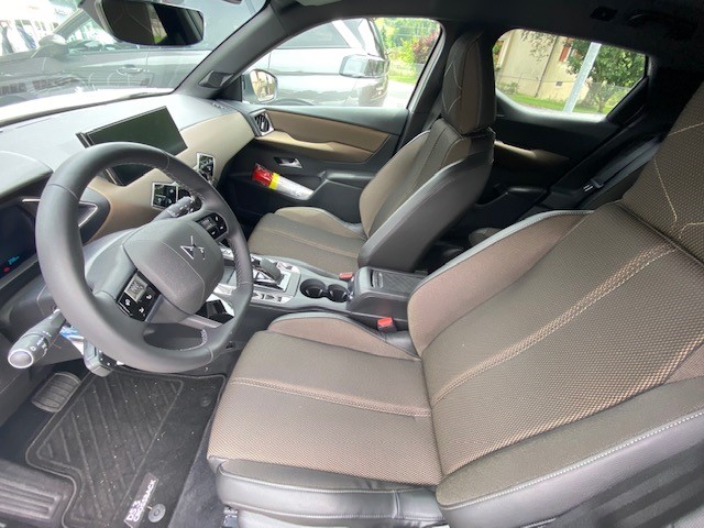 DS AUTOMOBILES DS3 E-Tense SO Chic-image-3
