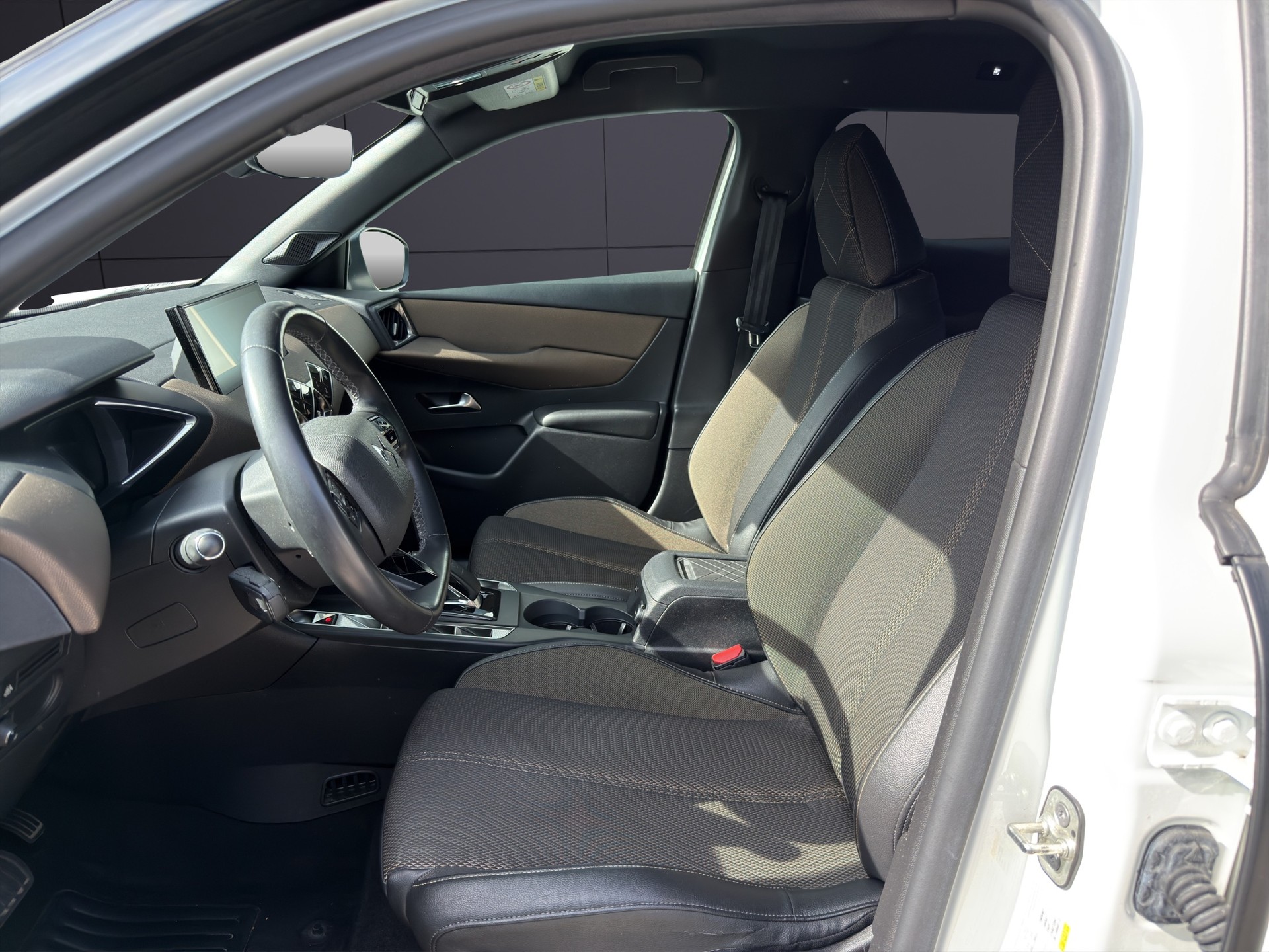 DS AUTOMOBILES DS3 E-Tense SO Chic-image-5