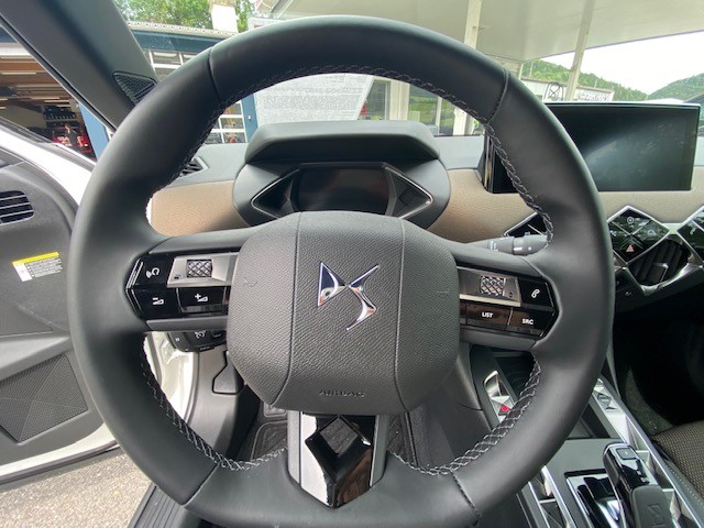 DS AUTOMOBILES DS3 E-Tense SO Chic-image-6