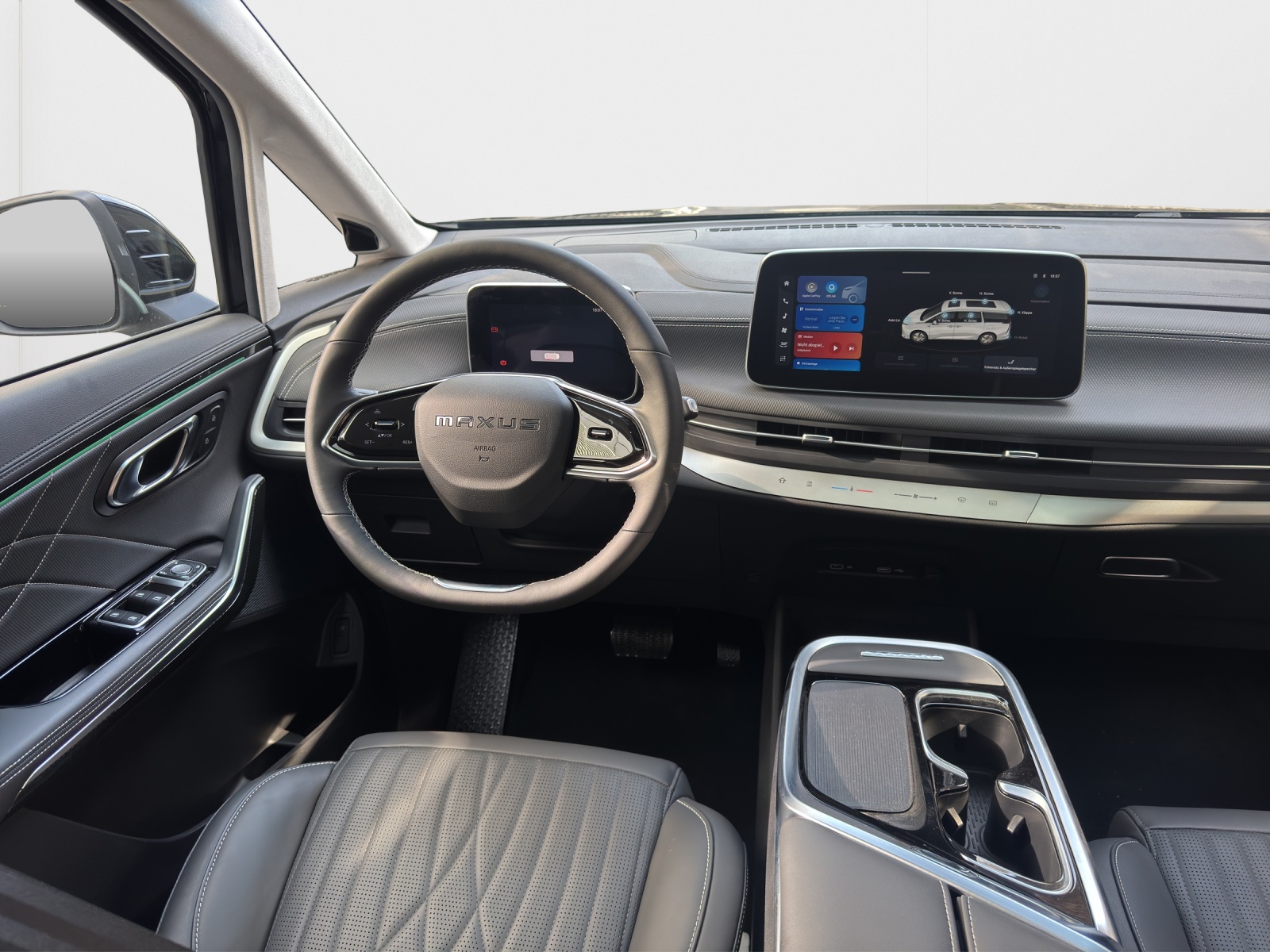 MAXUS Mifa 9 Luxury 90kWh-image-16
