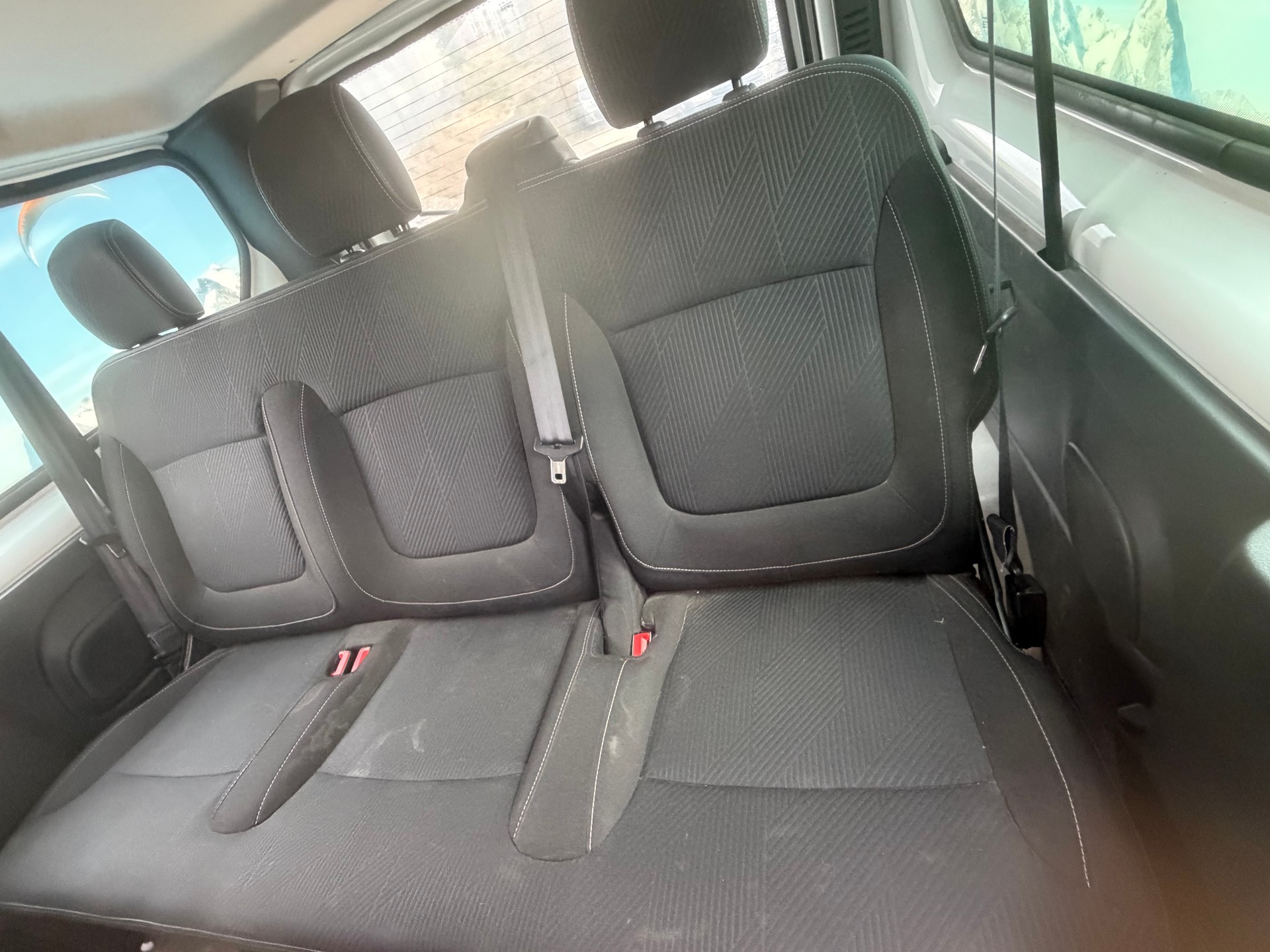 RENAULT Trafic ENERGY dCi 145 Grand Passenger Dynamique-image-6