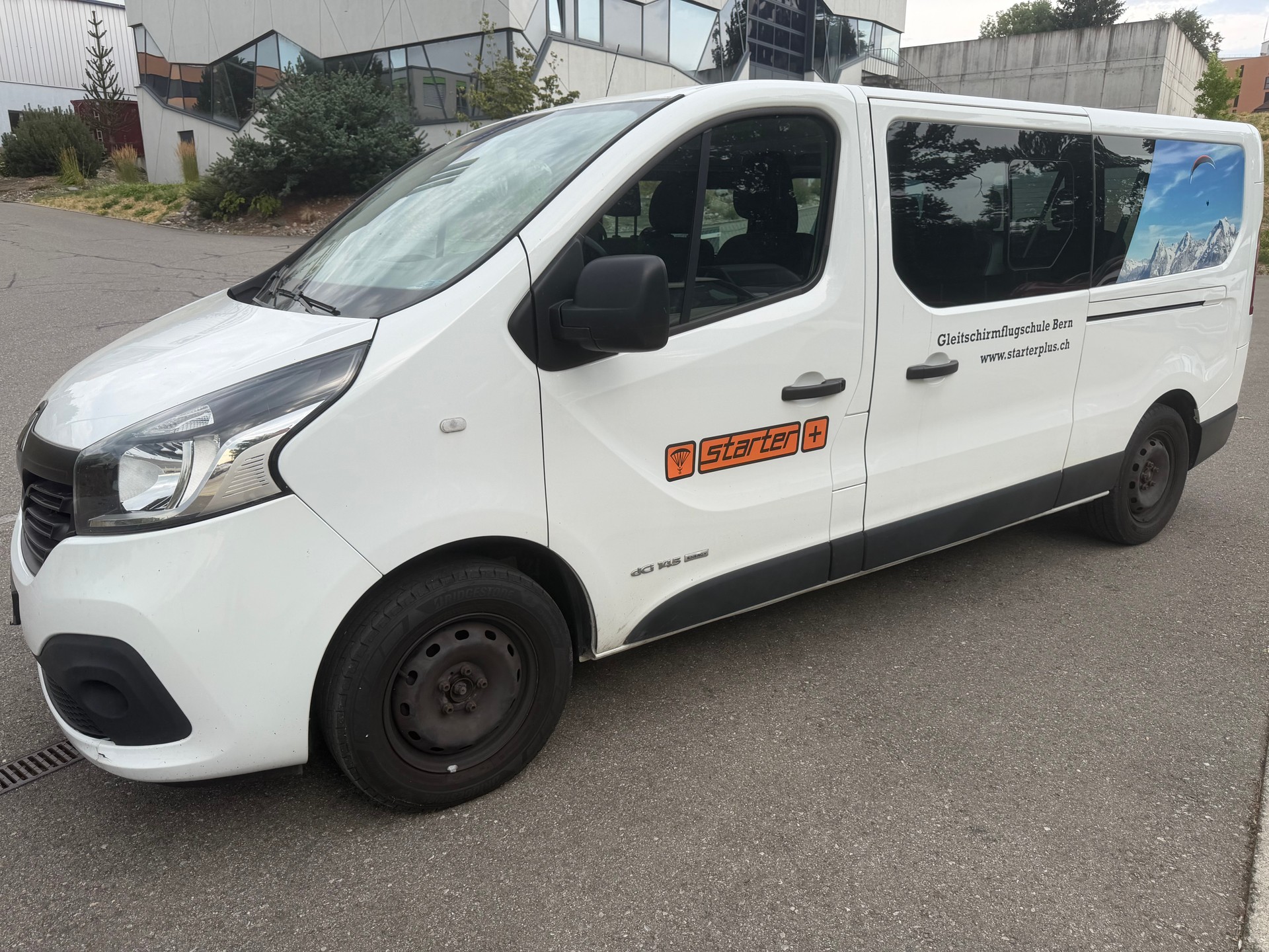 RENAULT Trafic ENERGY dCi 145 Grand Passenger Dynamique-image-0