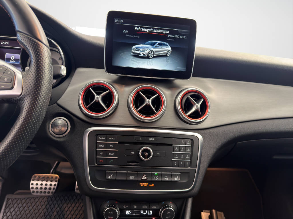 MERCEDES-BENZ CLA 200 d AMG Line 4 matic-image-11
