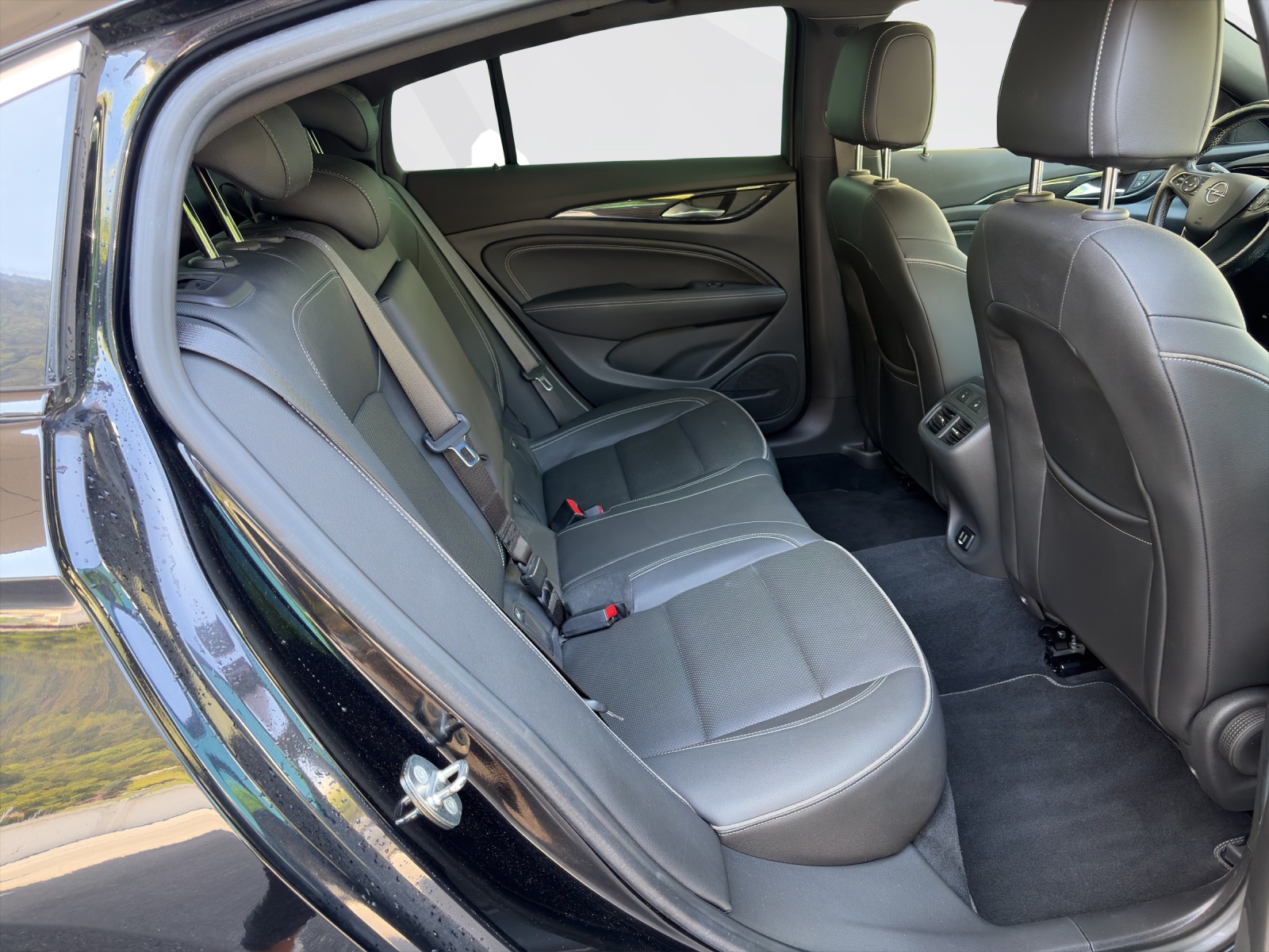 OPEL Insignia Grand Sport 2.0 T Excellence AWD-image-19