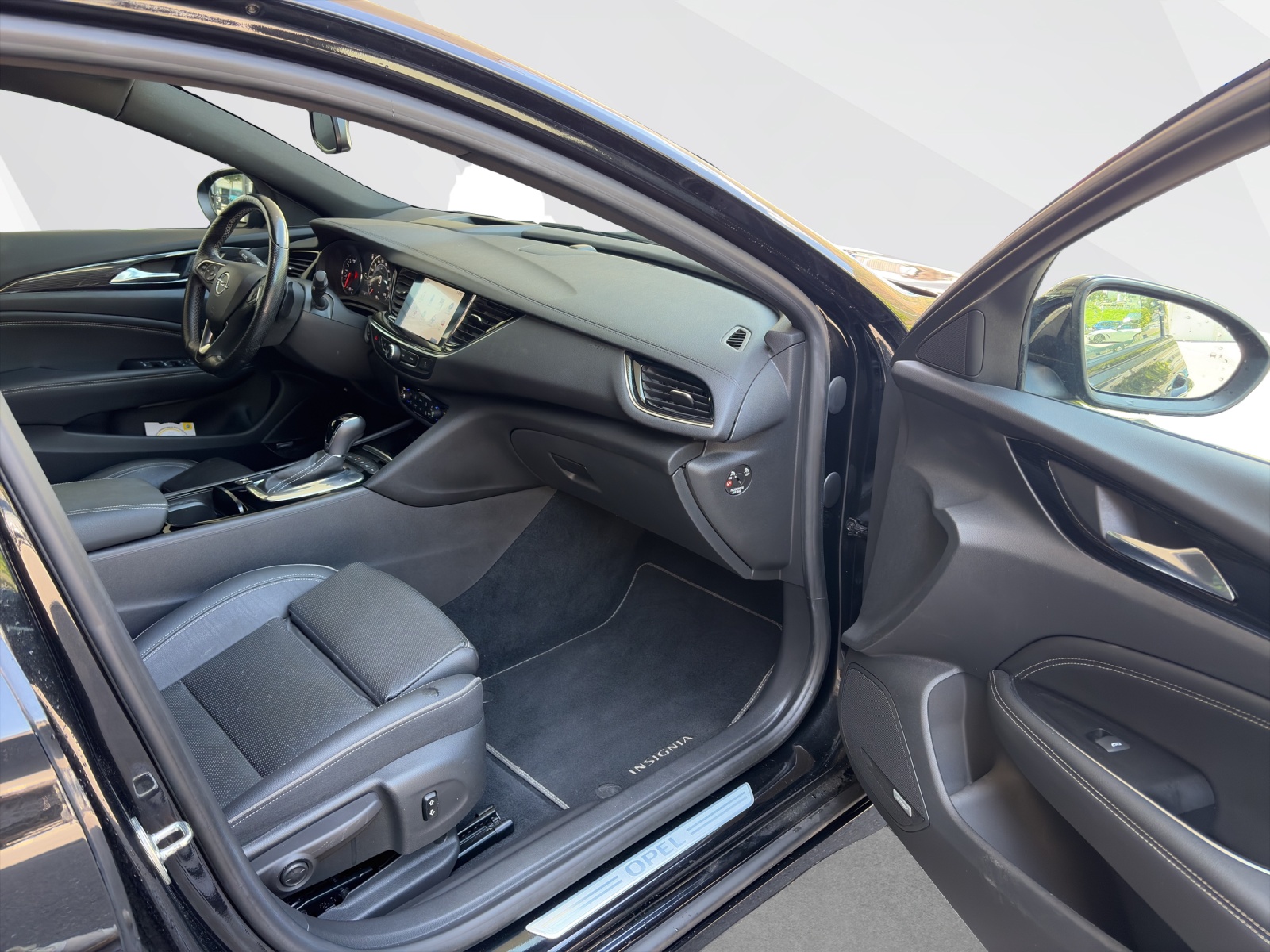 OPEL Insignia Grand Sport 2.0 T Excellence AWD-image-16