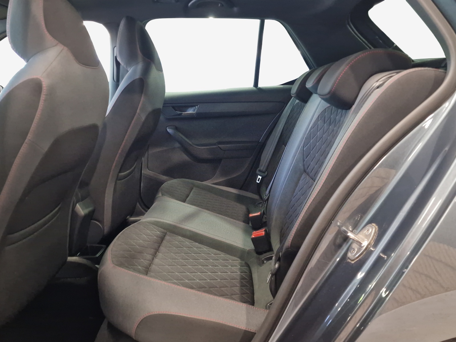 SKODA Fabia 1.0 TSI Monte Carlo DSG-image-11