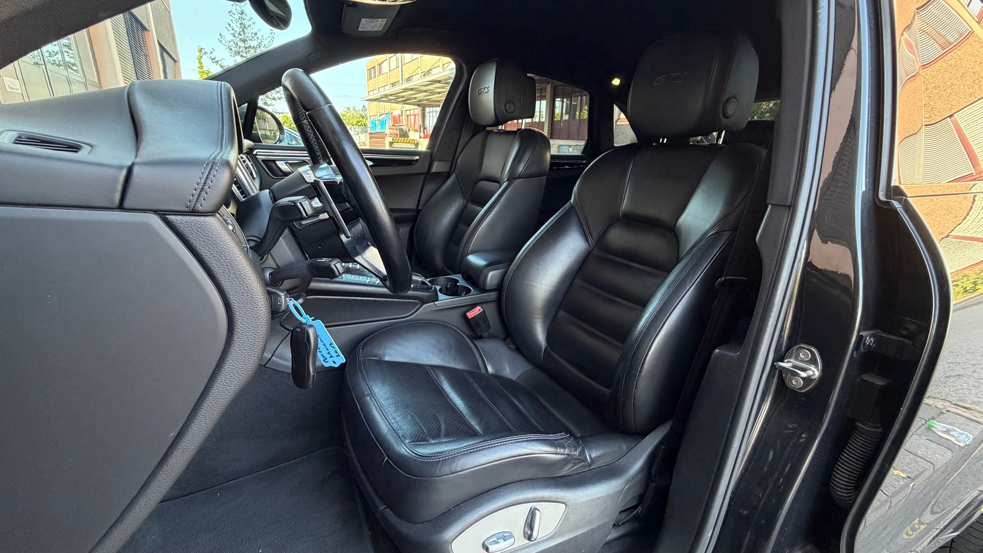 PORSCHE Macan 3.0 V6 GTS-image-6
