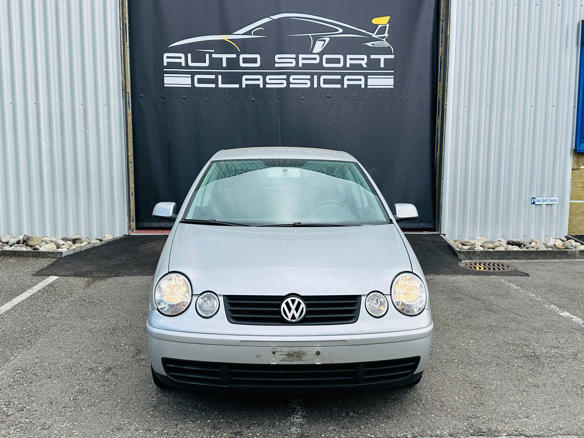 VW Polo 1.4 16V Comfortline Automat-image-8