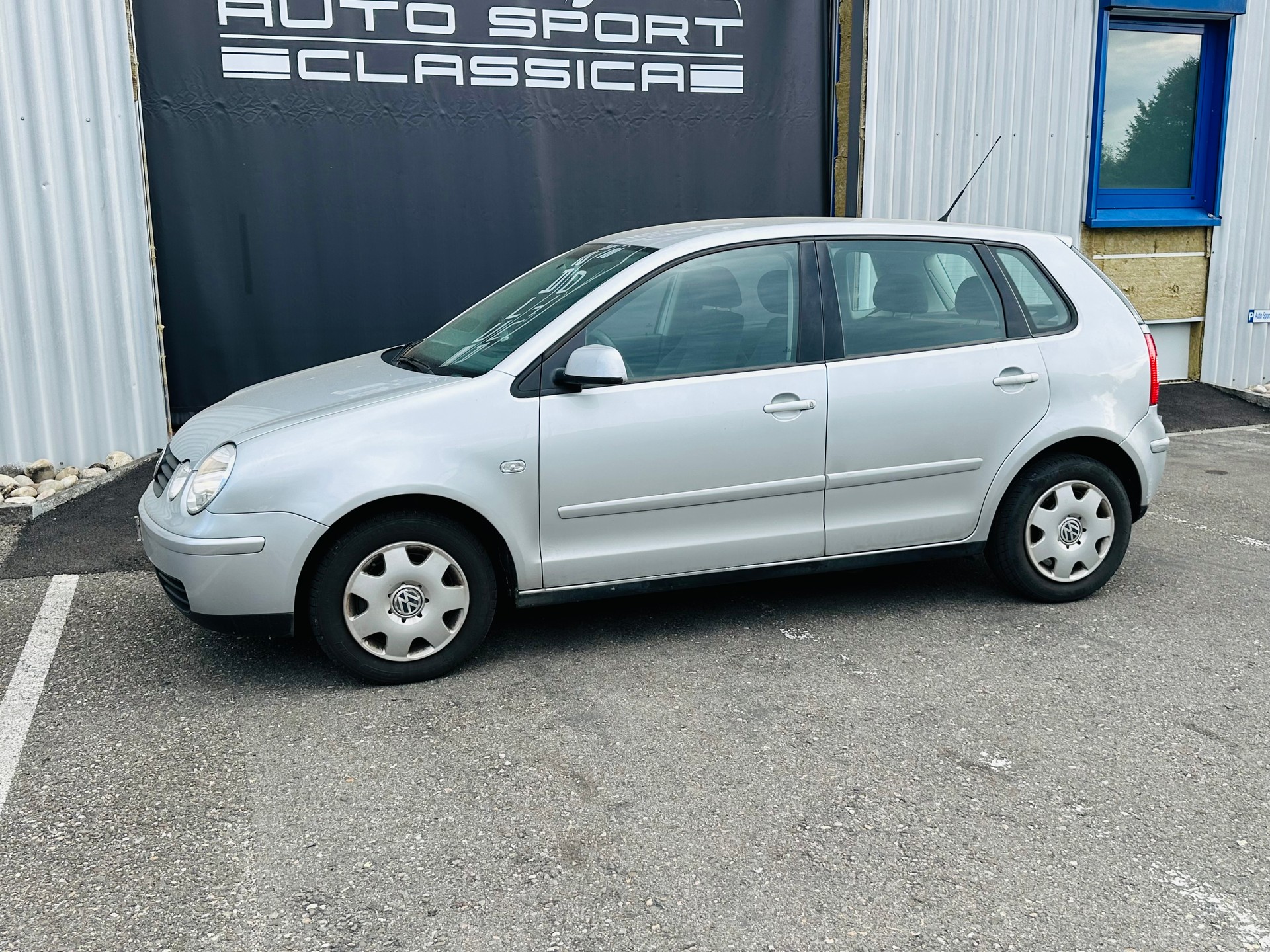 VW Polo 1.4 16V Comfortline Automat-image-3