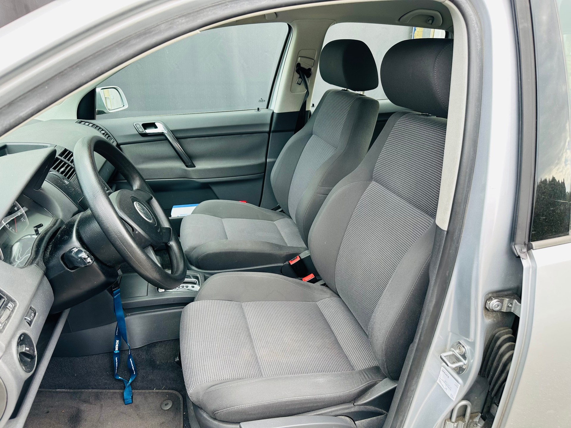 VW Polo 1.4 16V Comfortline Automat-image-13