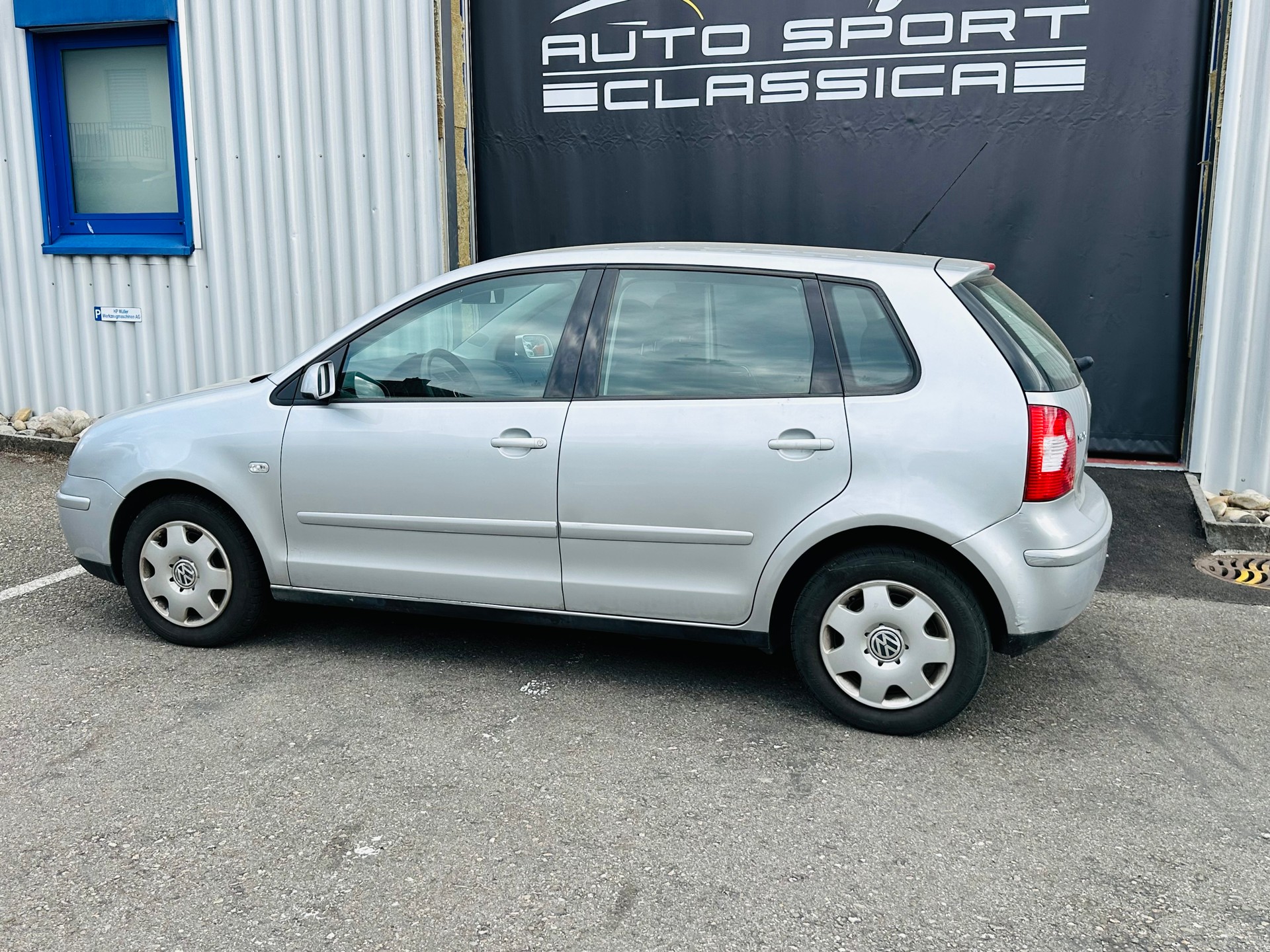 VW Polo 1.4 16V Comfortline Automat-image-2