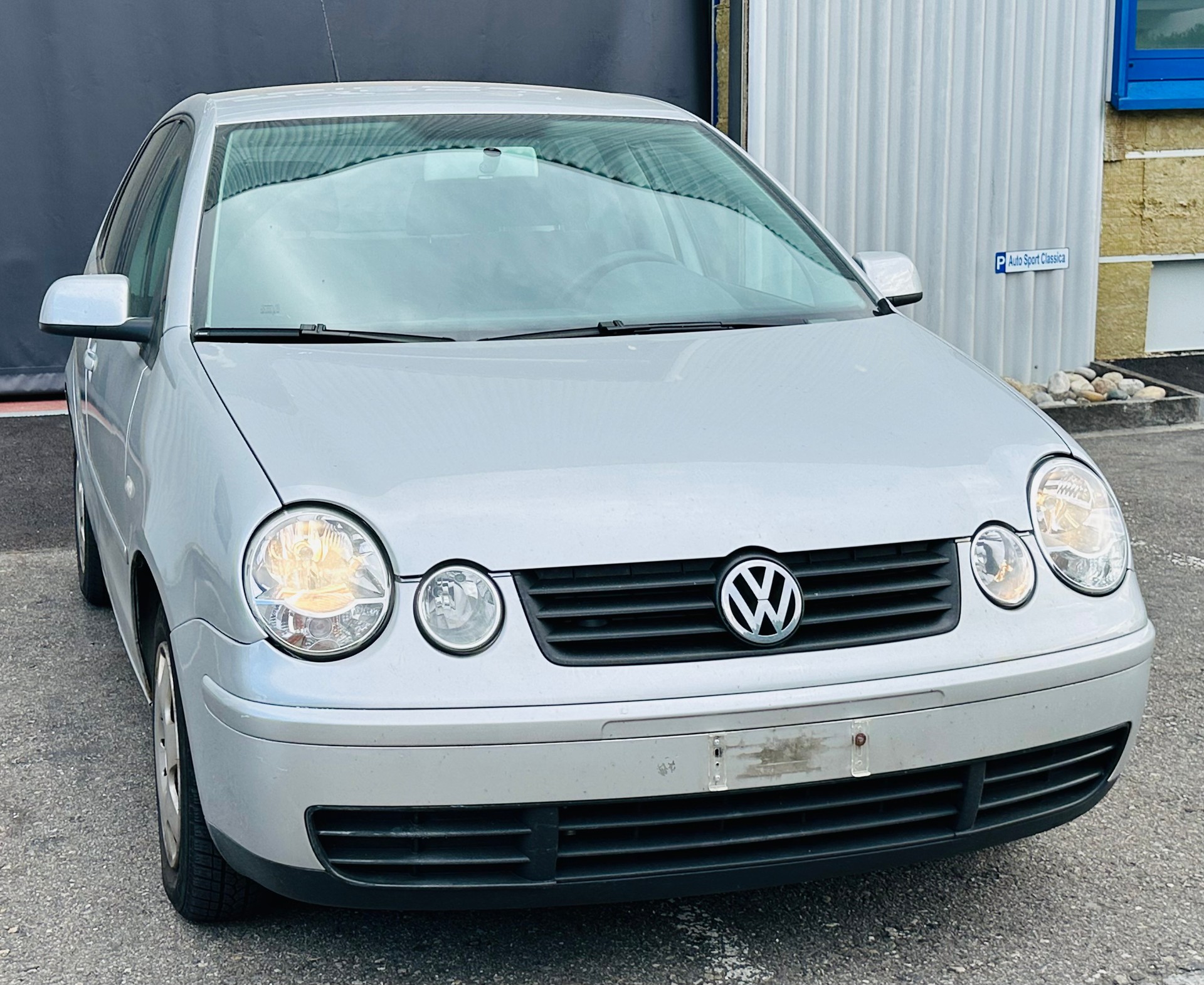 VW Polo 1.4 16V Comfortline Automat-image-4