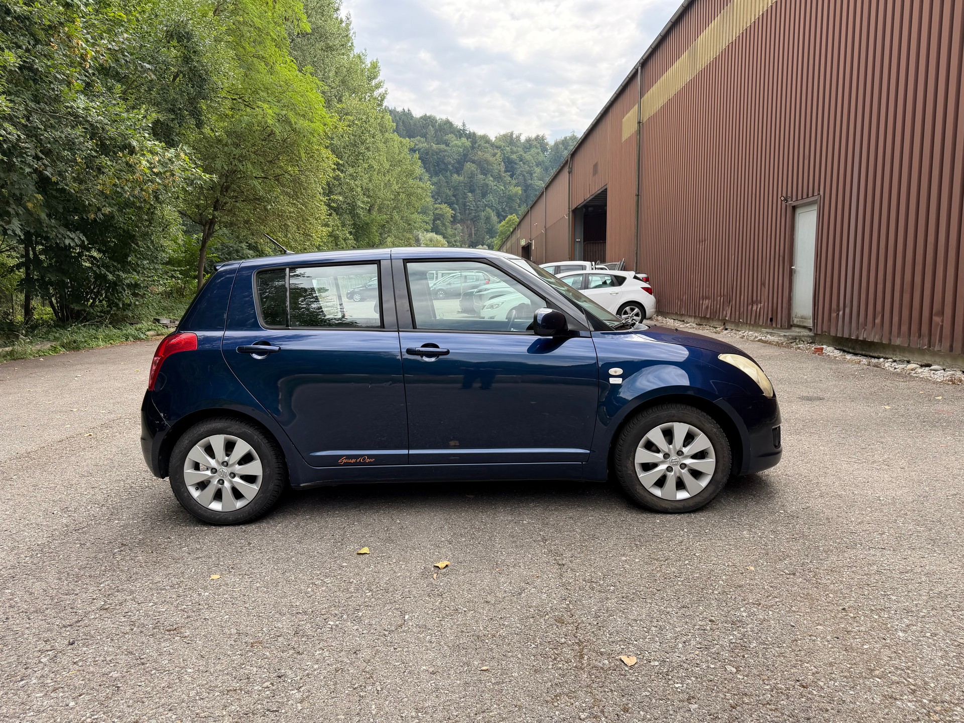 SUZUKI Swift 1.3i 16V GL-image-3