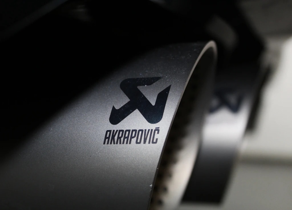 VW Golf 2.0 TSI R DSG 4Motion Performance Akrapovic / CH-Fahrzeug-image-30