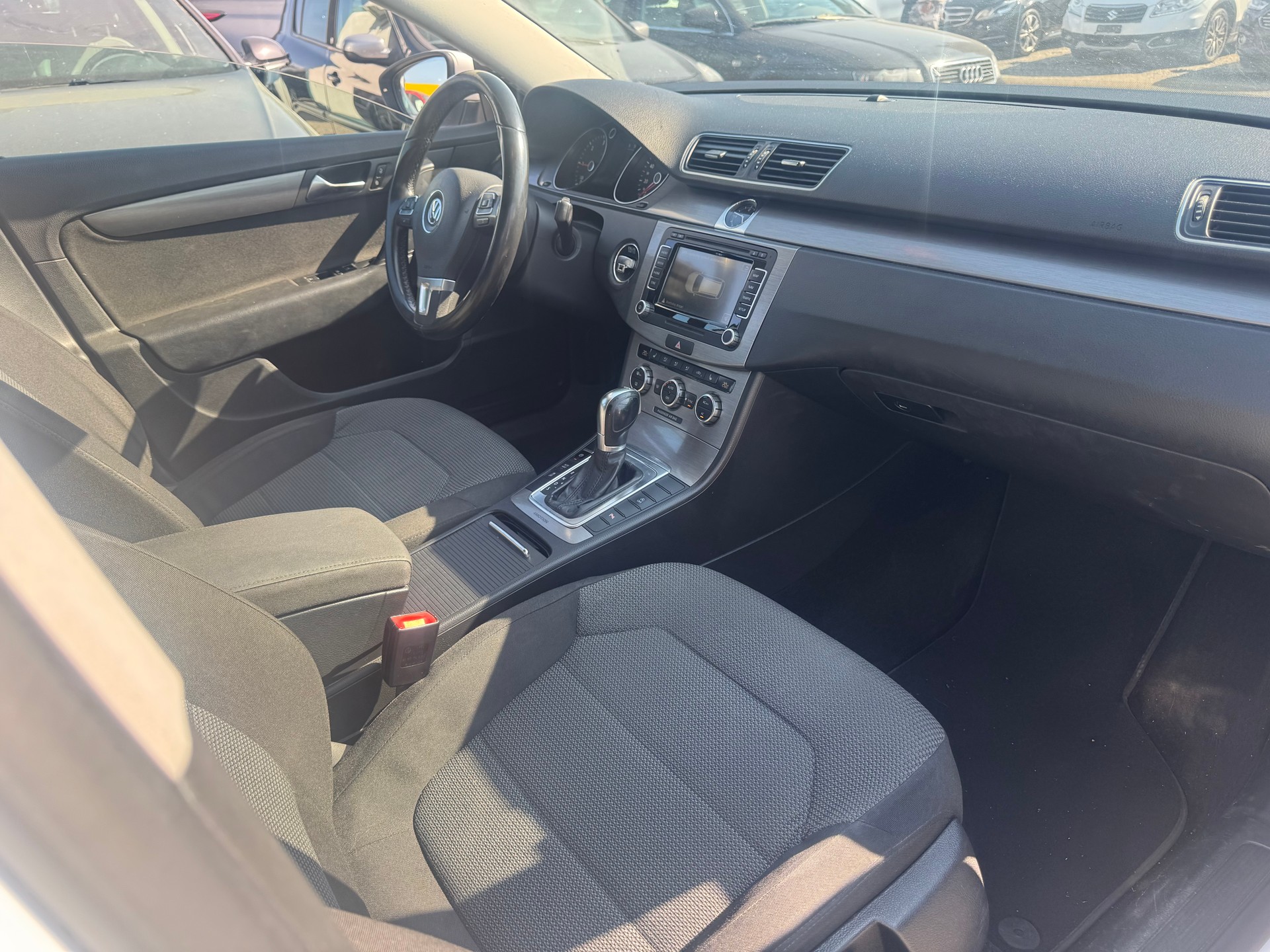 VW Passat Variant 2.0 TDI BMT Comfortline 4MDSG-image-8