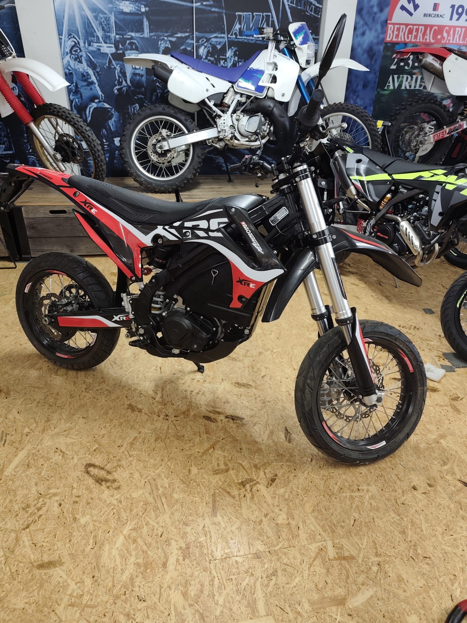 MONNIER-HONDA XRE électrique-image-1