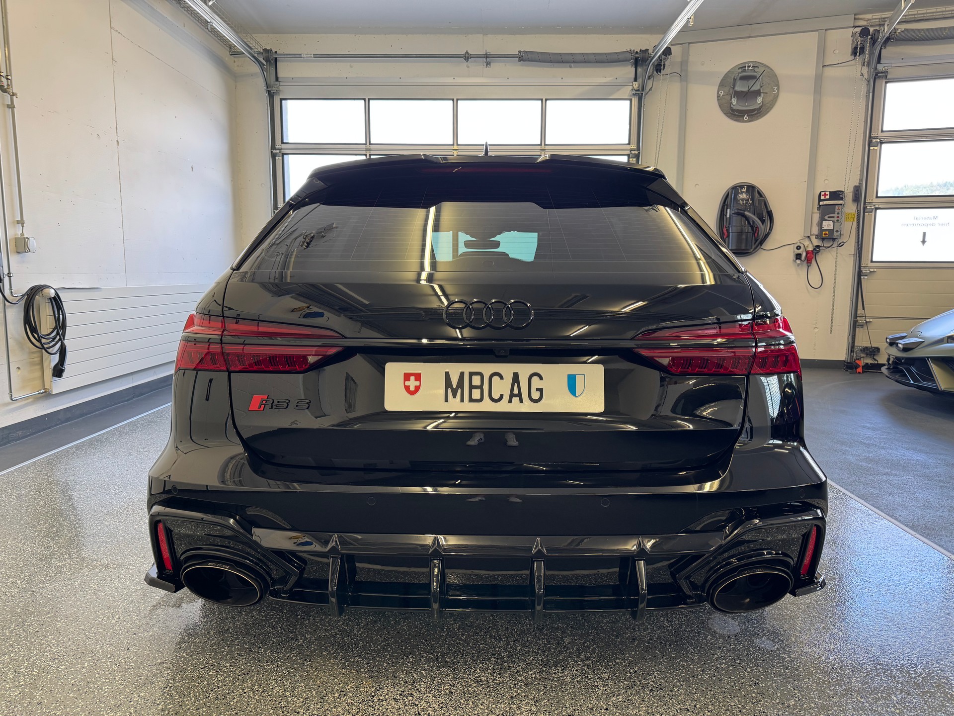 AUDI RS6 Avant 4.0 TFSI V8 quattro, CH Fahrzeug, Keramik, KW V4, BTM-image-7