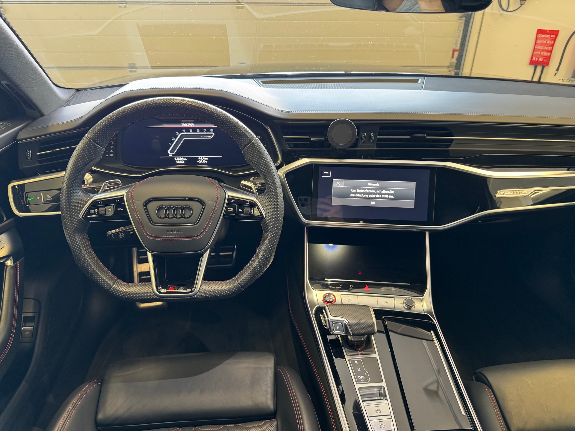 AUDI RS6 Avant 4.0 TFSI V8 quattro, CH Fahrzeug, Keramik, KW V4, BTM-image-15