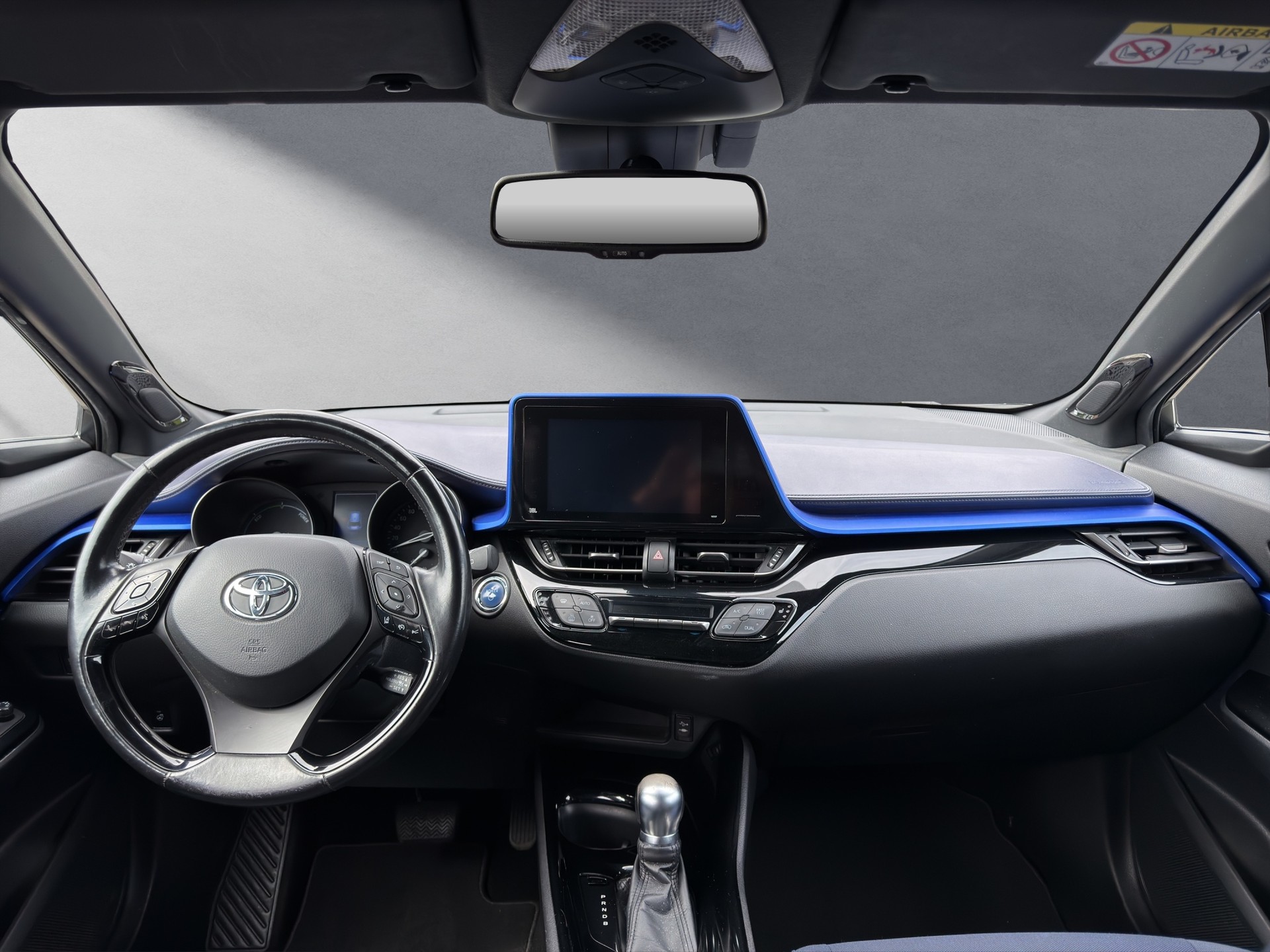 TOYOTA C-HR 1.8 VVTi HSD Style-image-3