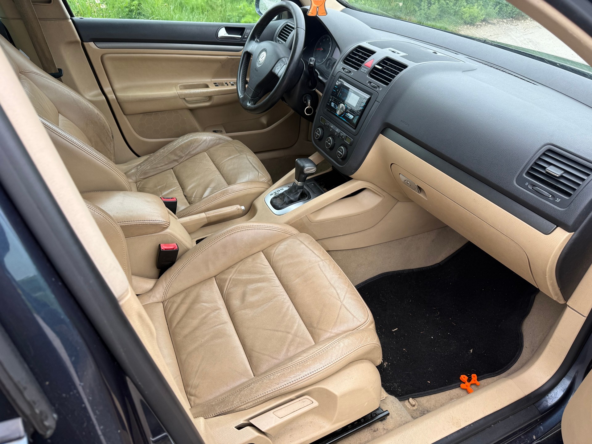 VW Golf 2.0 FSI Comfortline-image-6