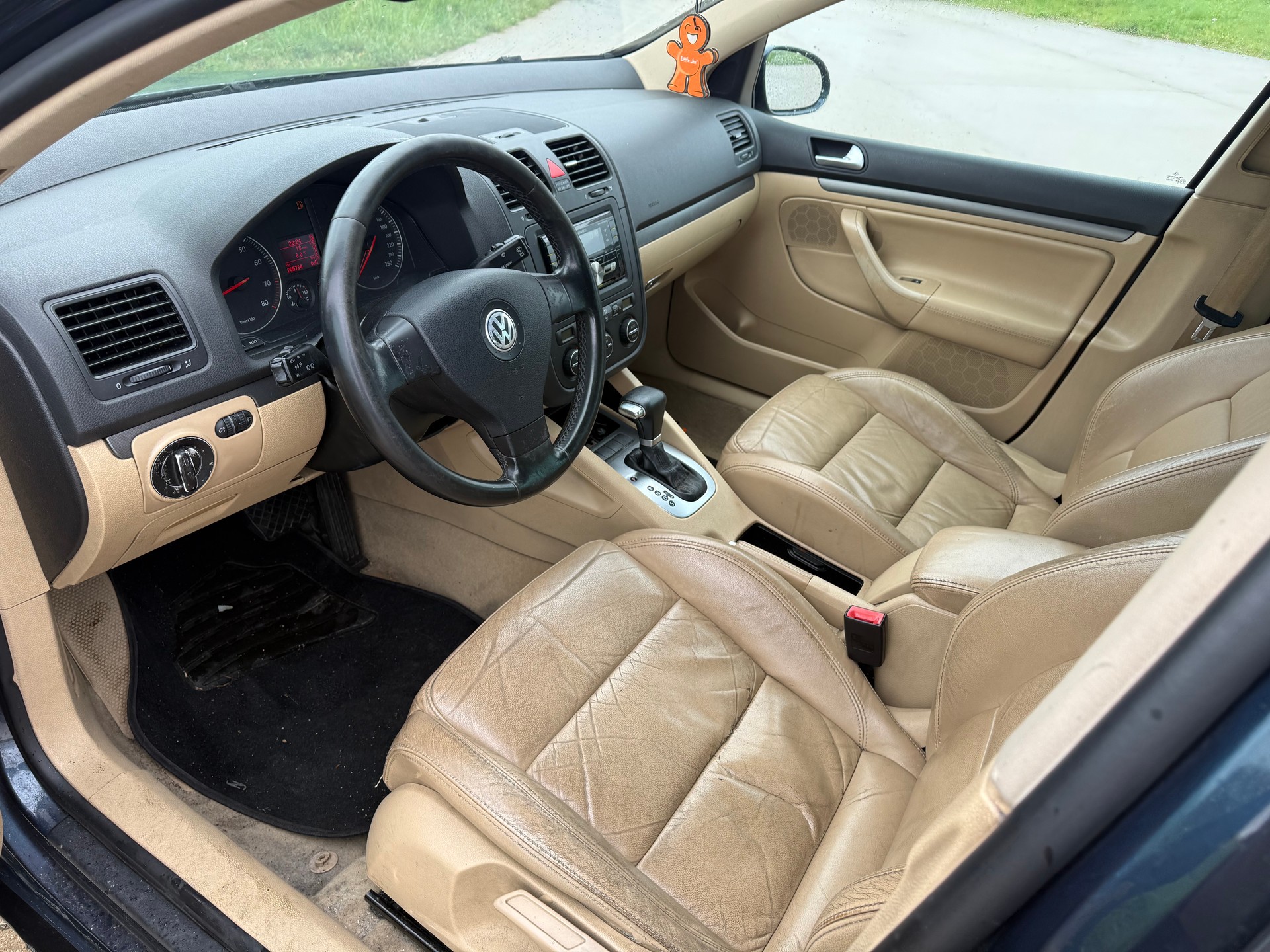 VW Golf 2.0 FSI Comfortline-image-10