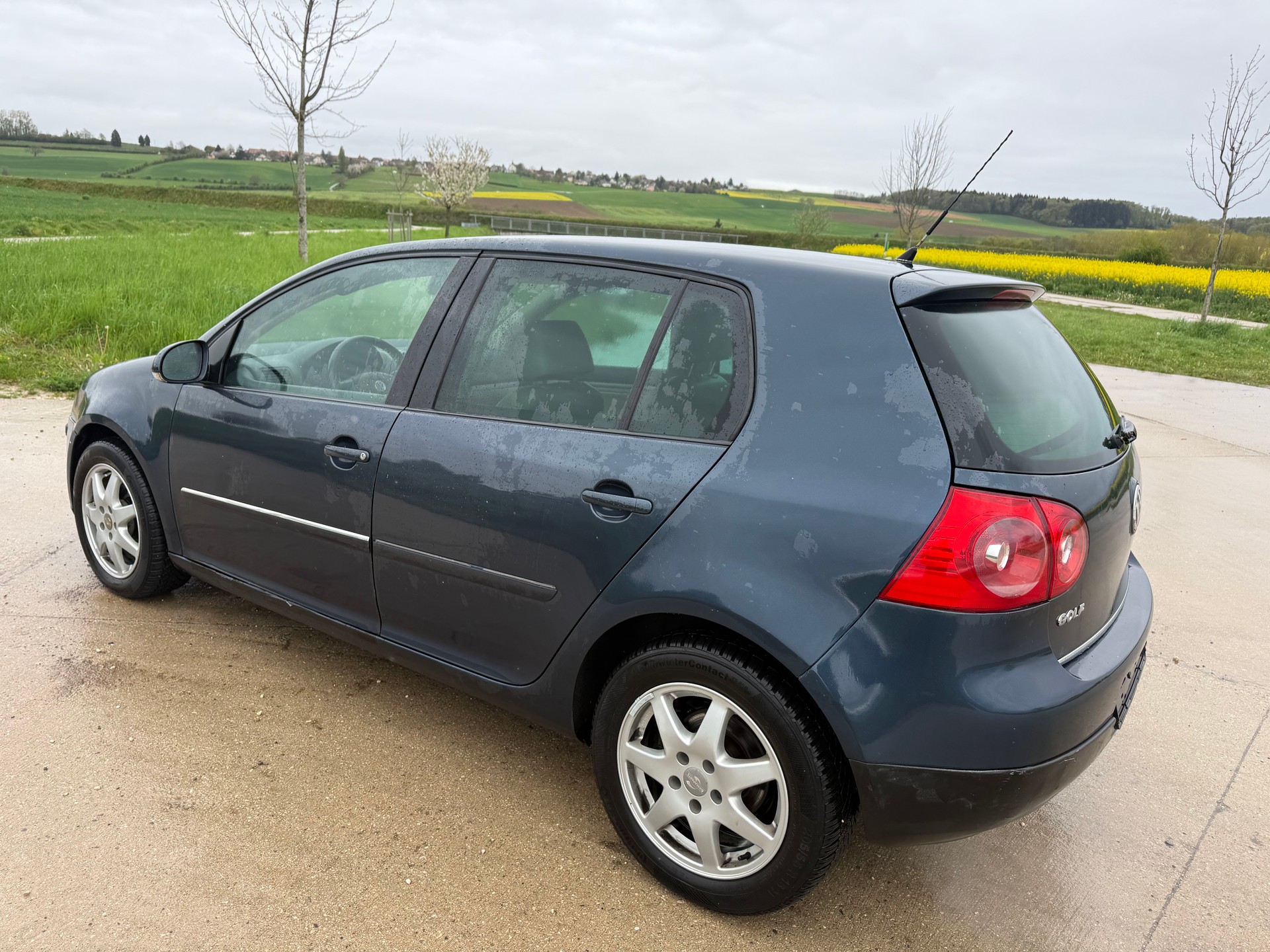VW Golf 2.0 FSI Comfortline-image-2