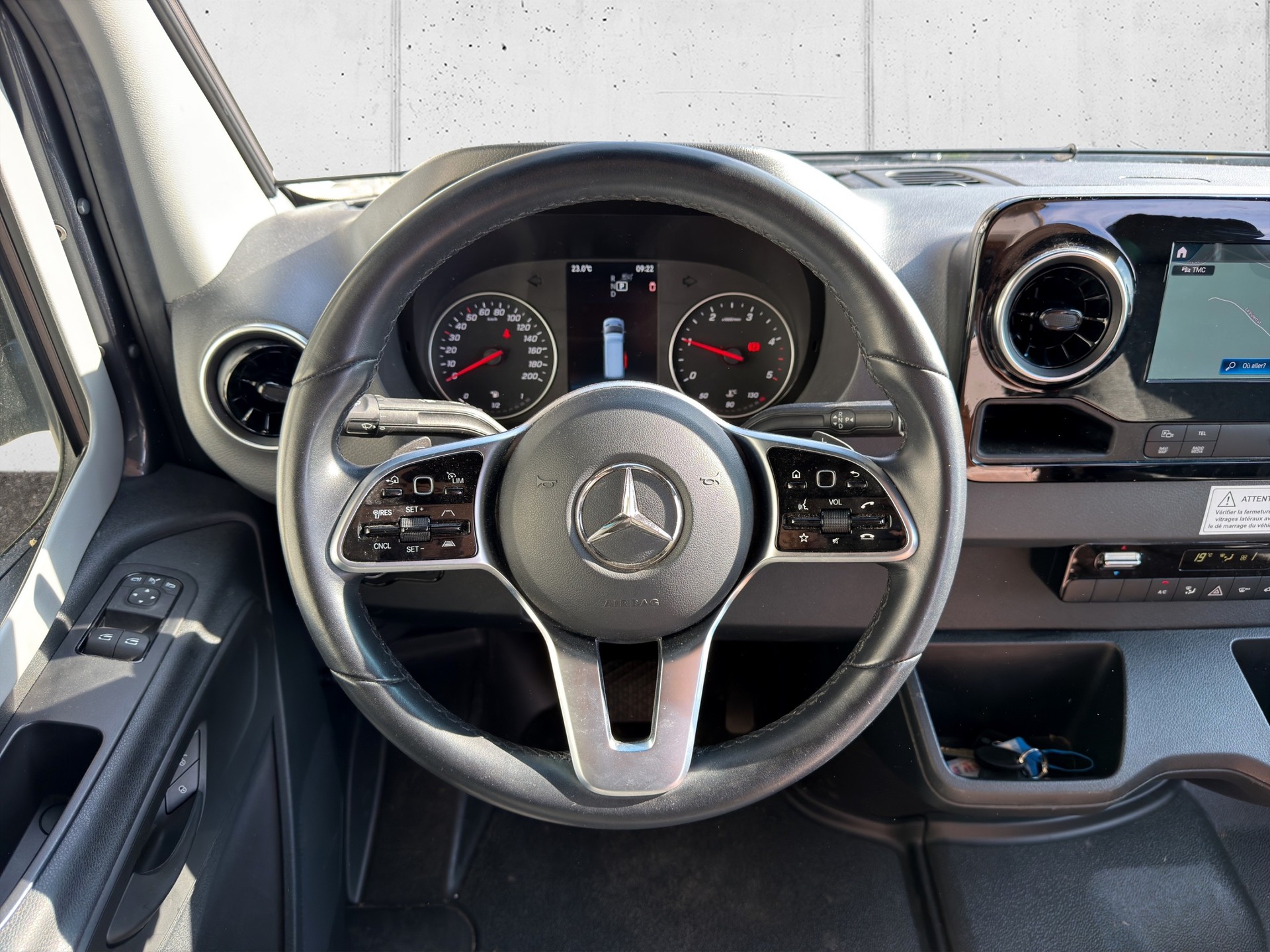 MERCEDES-BENZ Sprinter 419 CDI Standard 9G-TRONIC Hymer Grand Canyon S 4X4-image-13